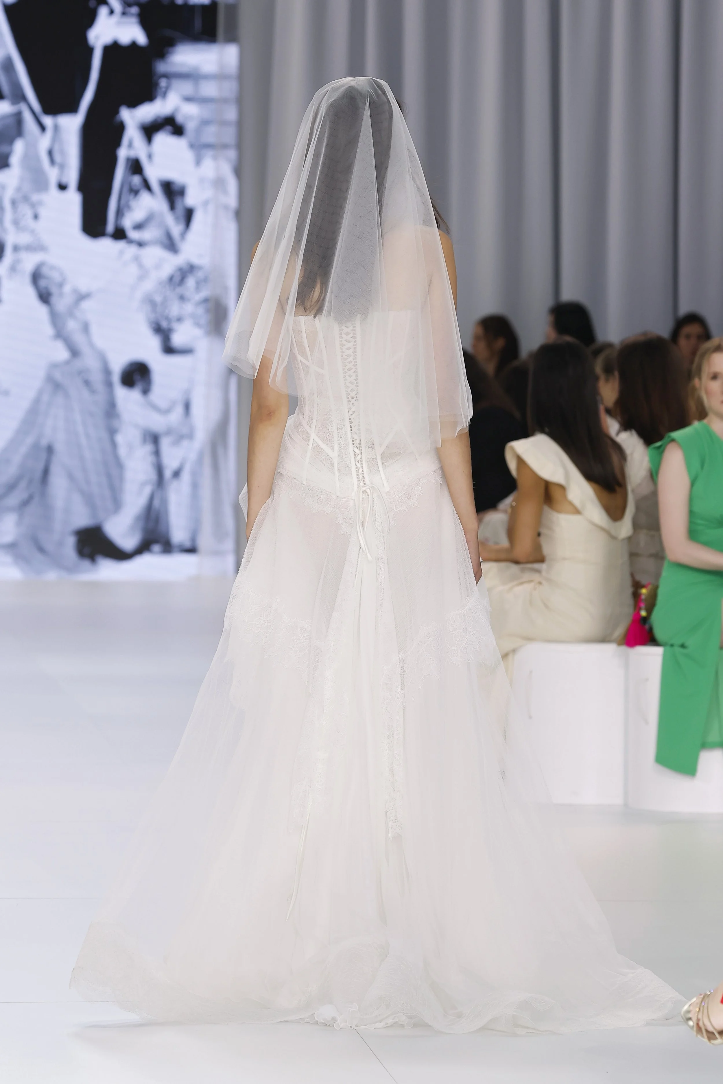 The_Bridal_Curator_Yolanchris_EPHYRA_5.jpg