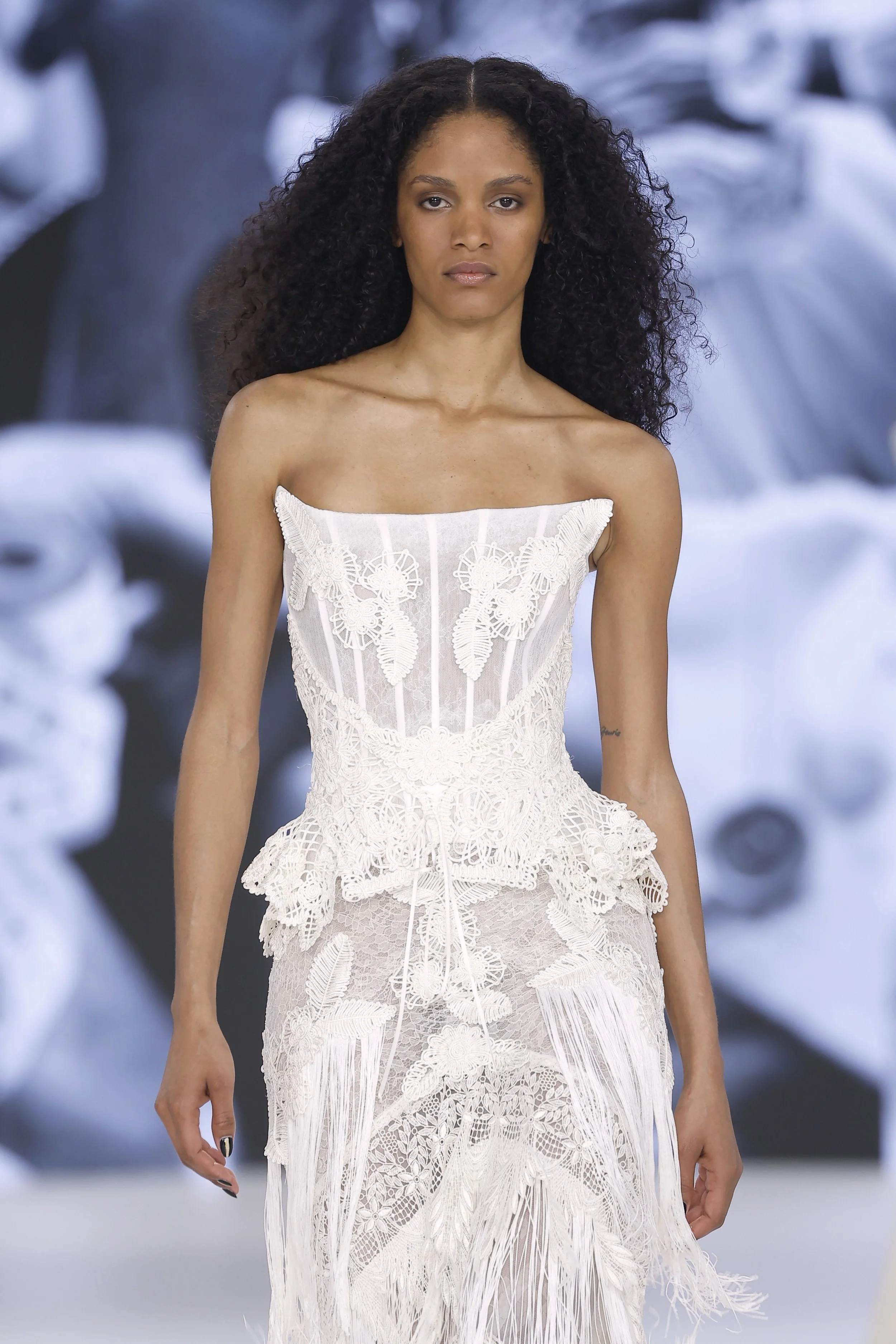 The_Bridal_Curator_Yolanchris_IPHIA_2.jpg