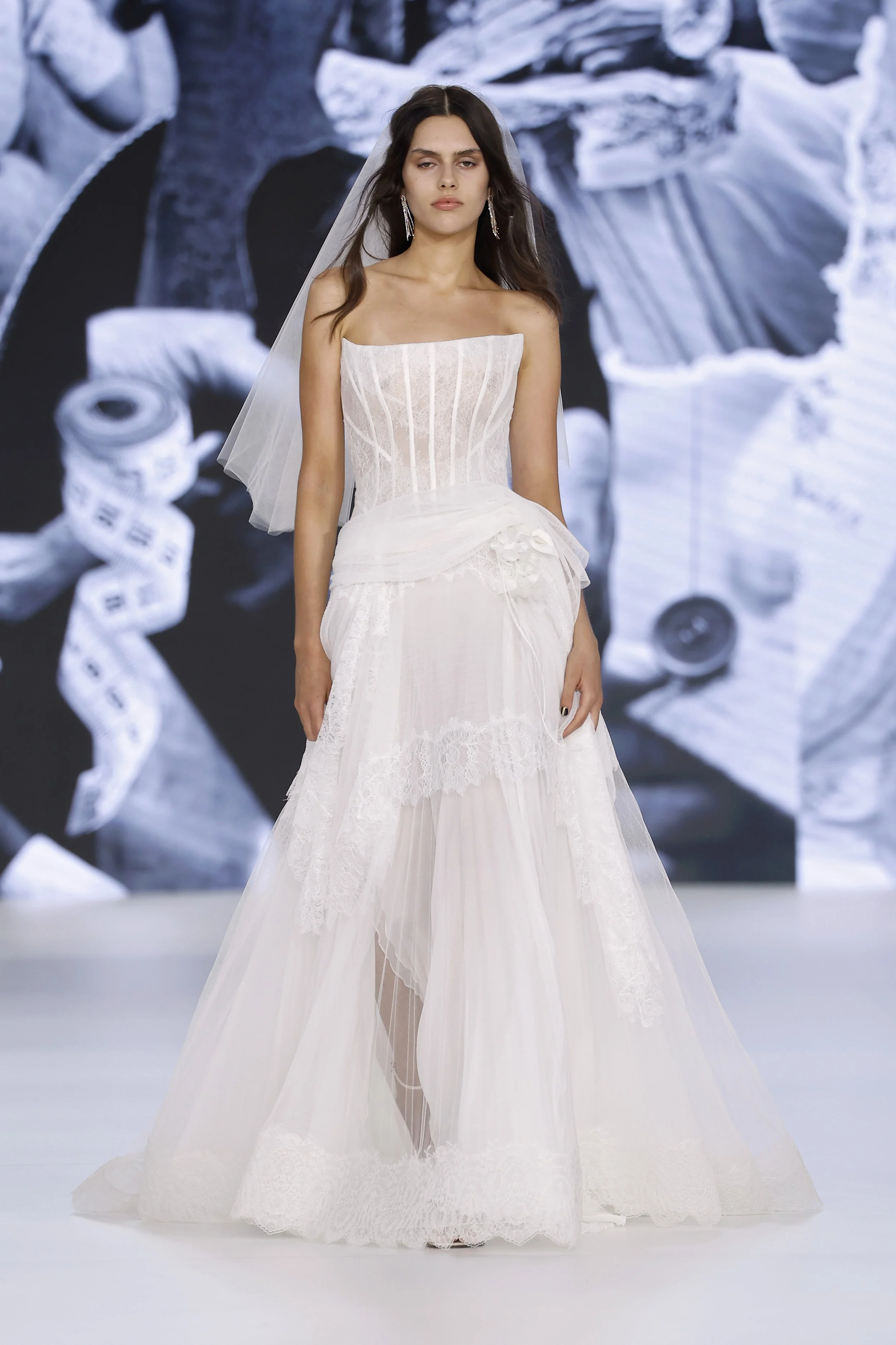 The_Bridal_Curator_Yolanchris_EPHYRA_1.jpg