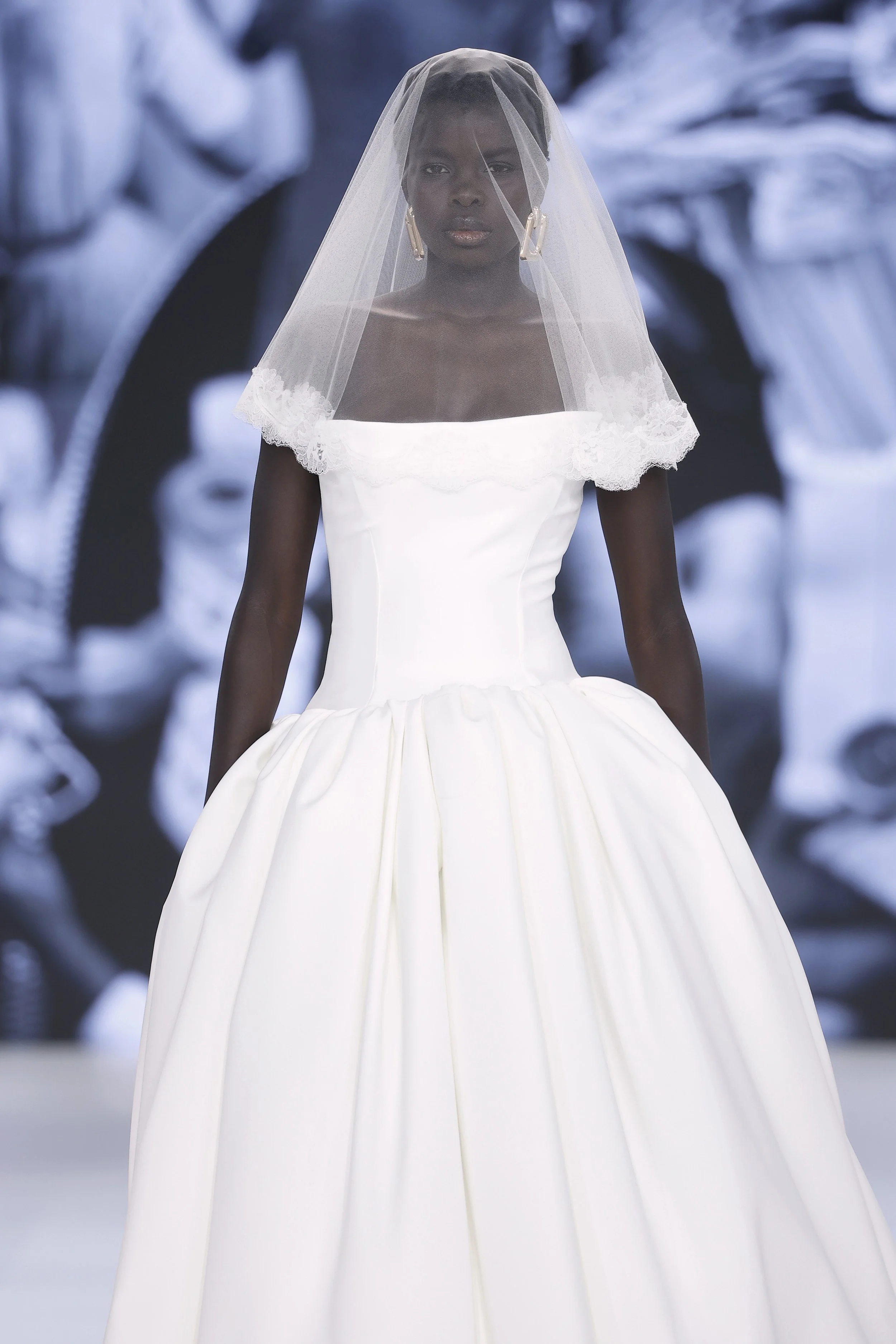The_Bridal_Curator_Yolanchris_CALYPSO_2.jpg