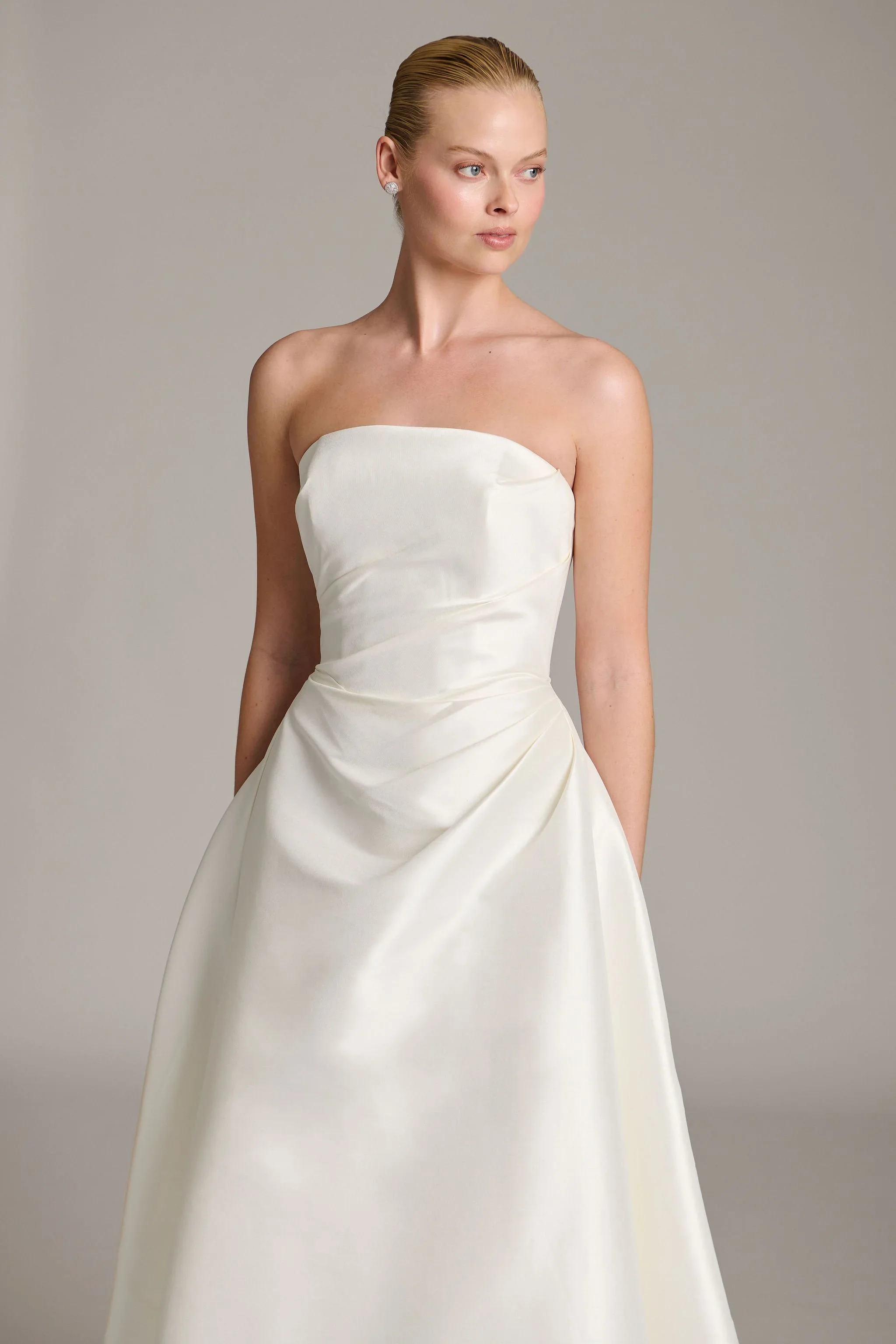 Helena_108027-Curator-The-Label-2026.webp