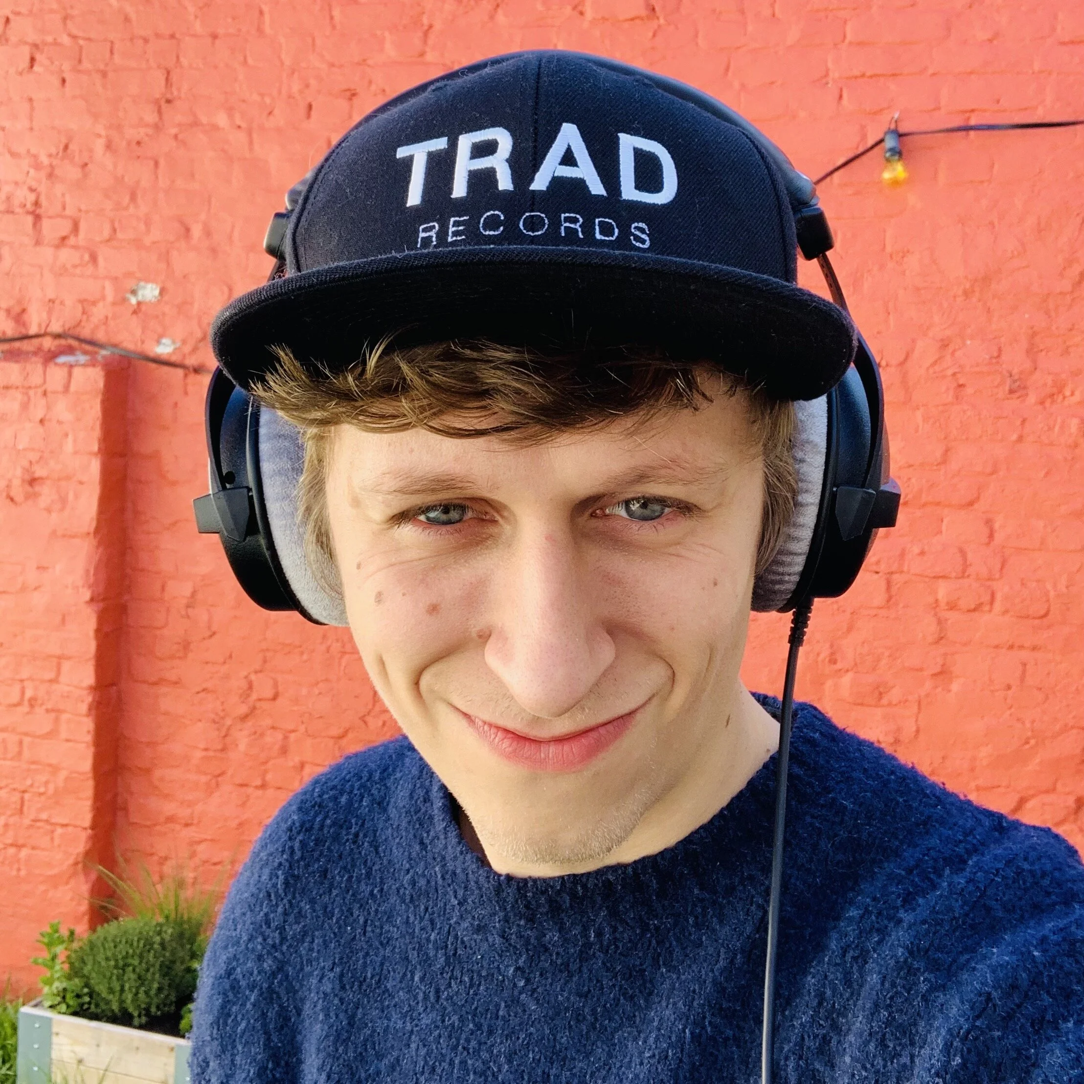 New single Hartwin Dhoore Trio is out now