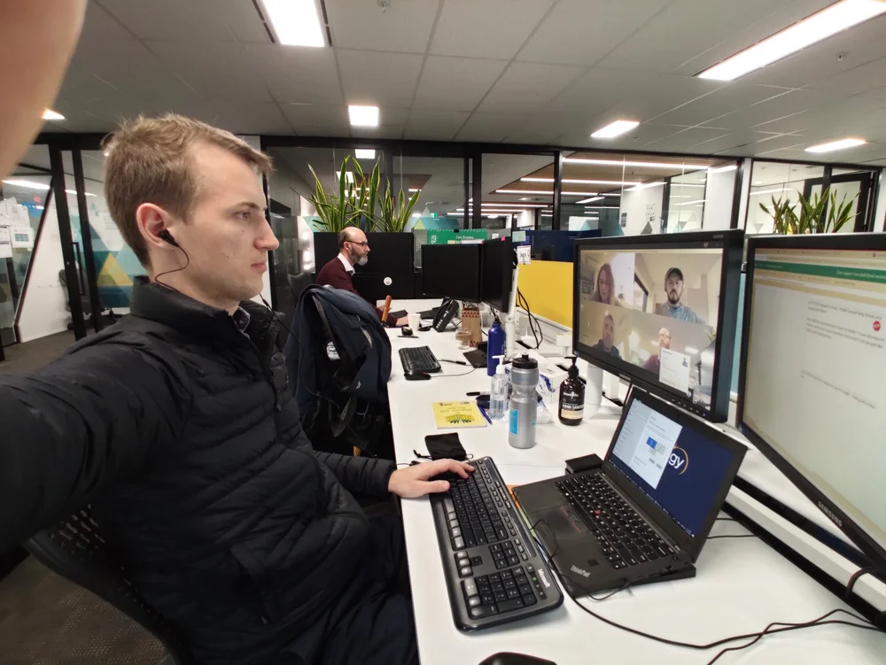 Reintroducing colleagues to hybrid working