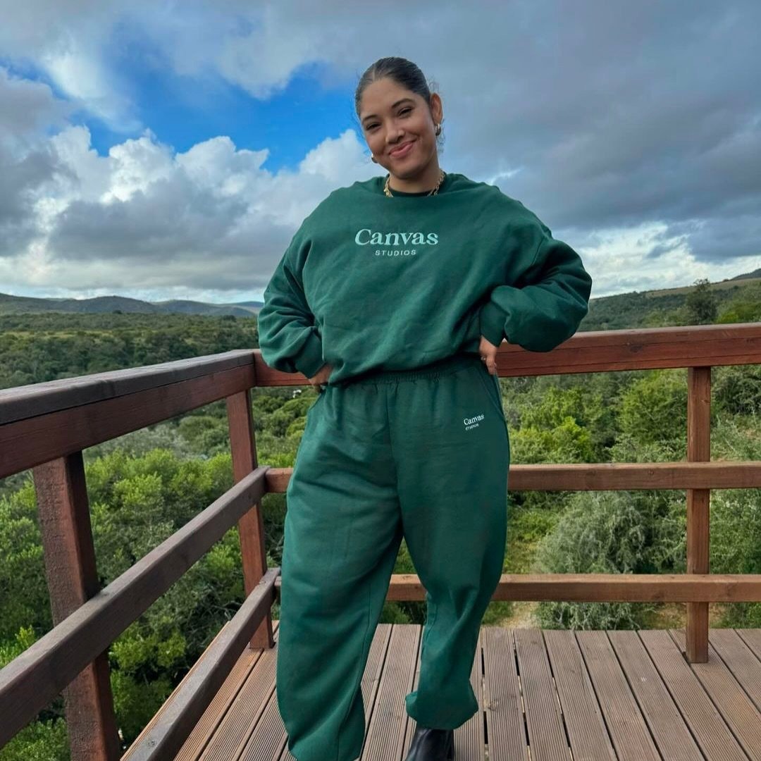 Are you a sweats girlie? We&rsquo;re loving @tahleavisser comfy &lsquo;fit on safari with her family in📍Port Elizabeth.

Shop our branded sweat sets at the link in bio. All sweat sets are logo embroidered with fabric knitted and dyed in South Africa