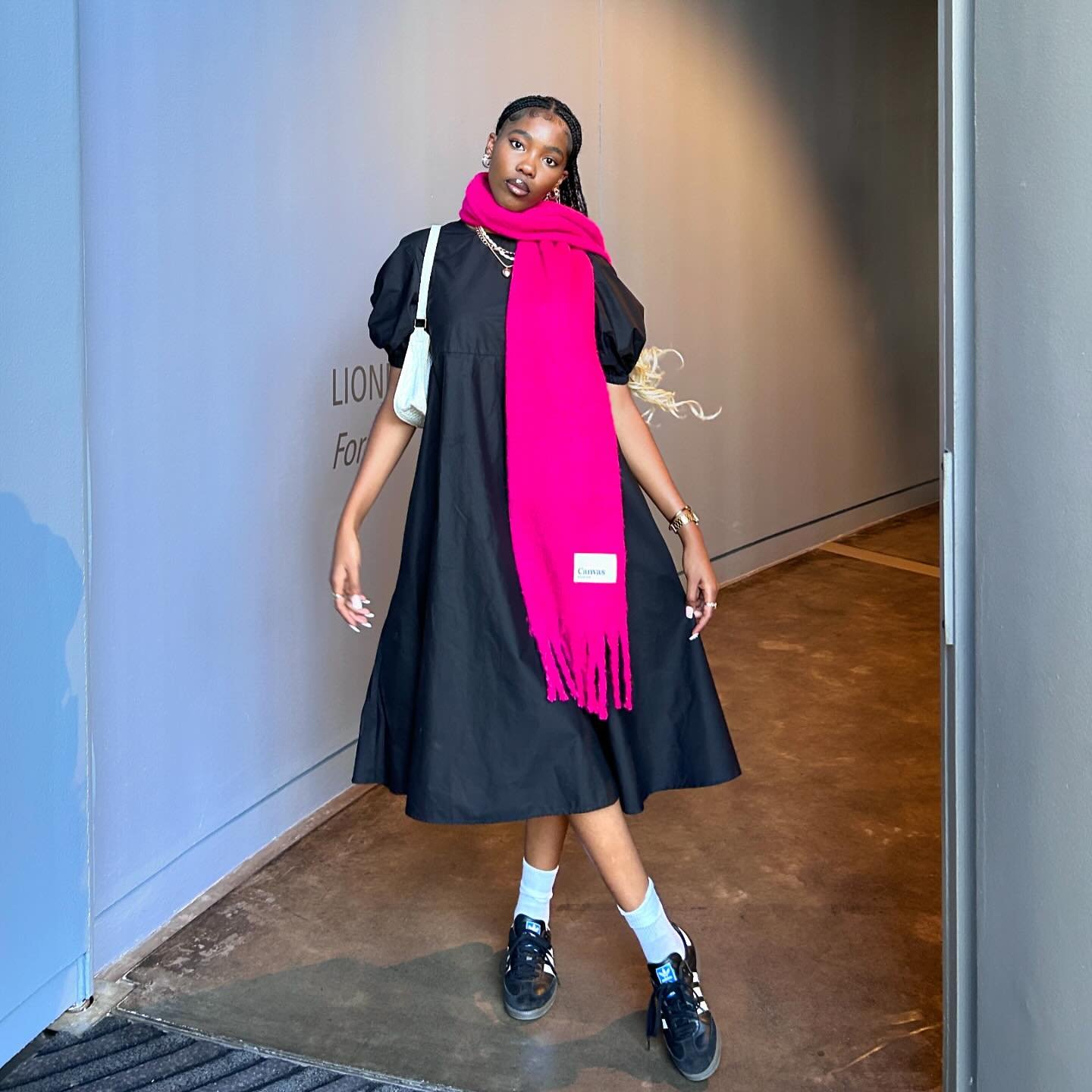 Our bold pink, chunky scarf is giving everything on @jai__mt 🤌🏽💖 The oversized design and chunky tassels add a touch of whimsy and playfulness to any outfit #CanvasGirls

Shop our Canvas Studios Fluffy Chunky Scarf only on Bash.