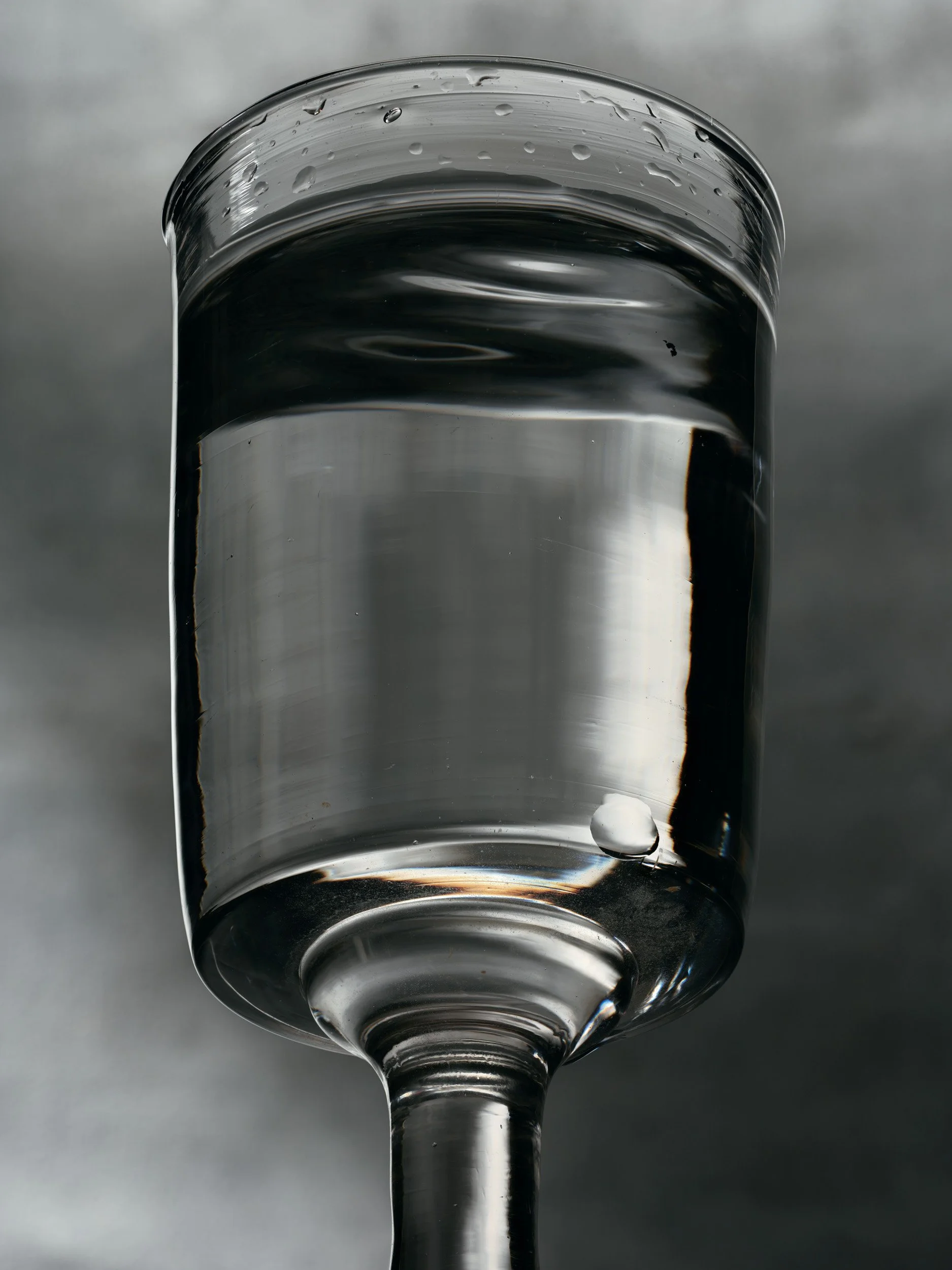 230613_Glass of water (closeup), 727-835 (every other frame)_MASTER-V2.jpg