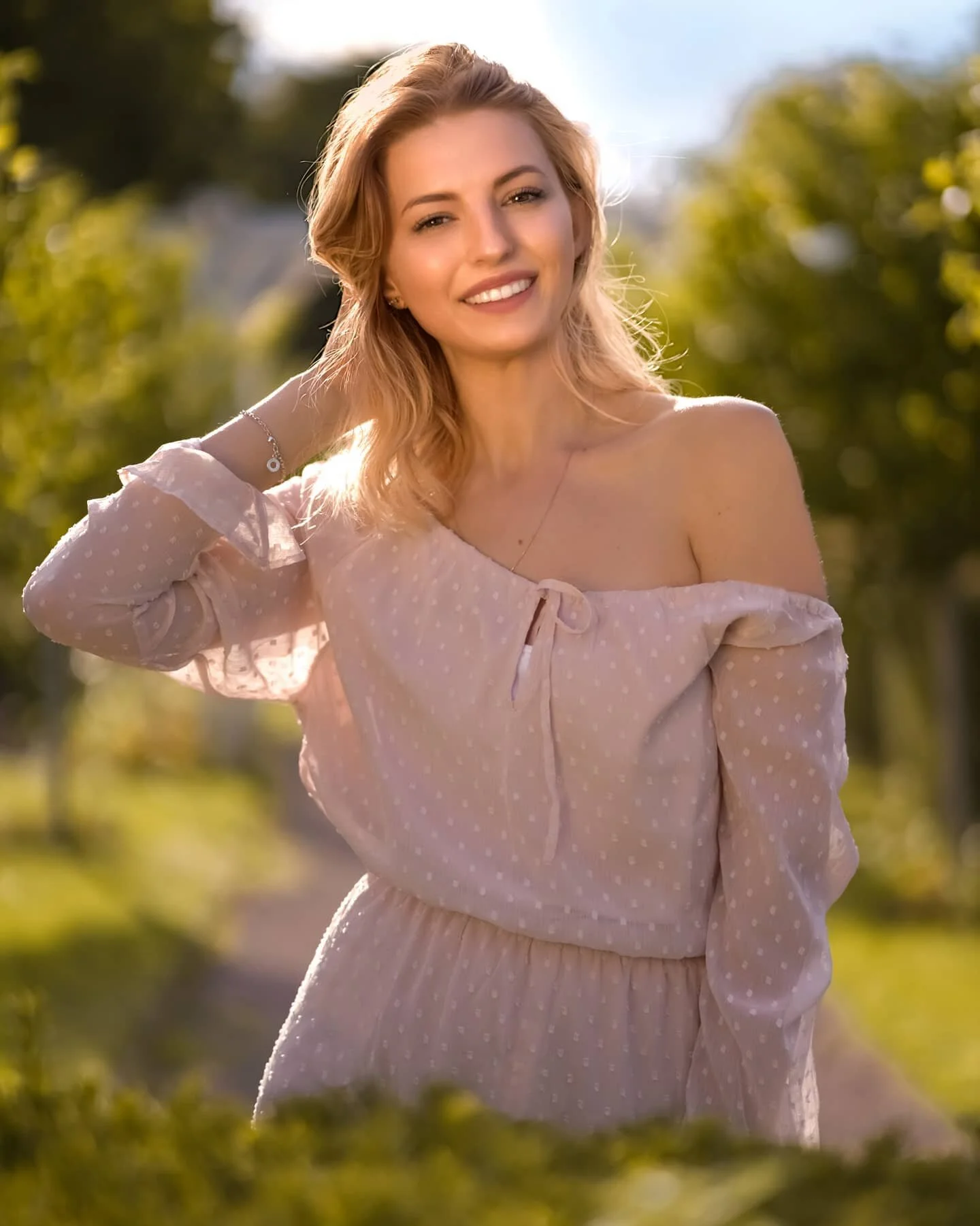 'Happiness is a state of mind. It's just according to the way you look at things.' - Walt Disney
&bull;
Photographer:&nbsp;@visualbakers
In frame:&nbsp;@anela.ja
&bull;
&bull;
Which one is your favorite 1 or 2?
&bull;
&bull;
&bull;
#moodyports #ourmo