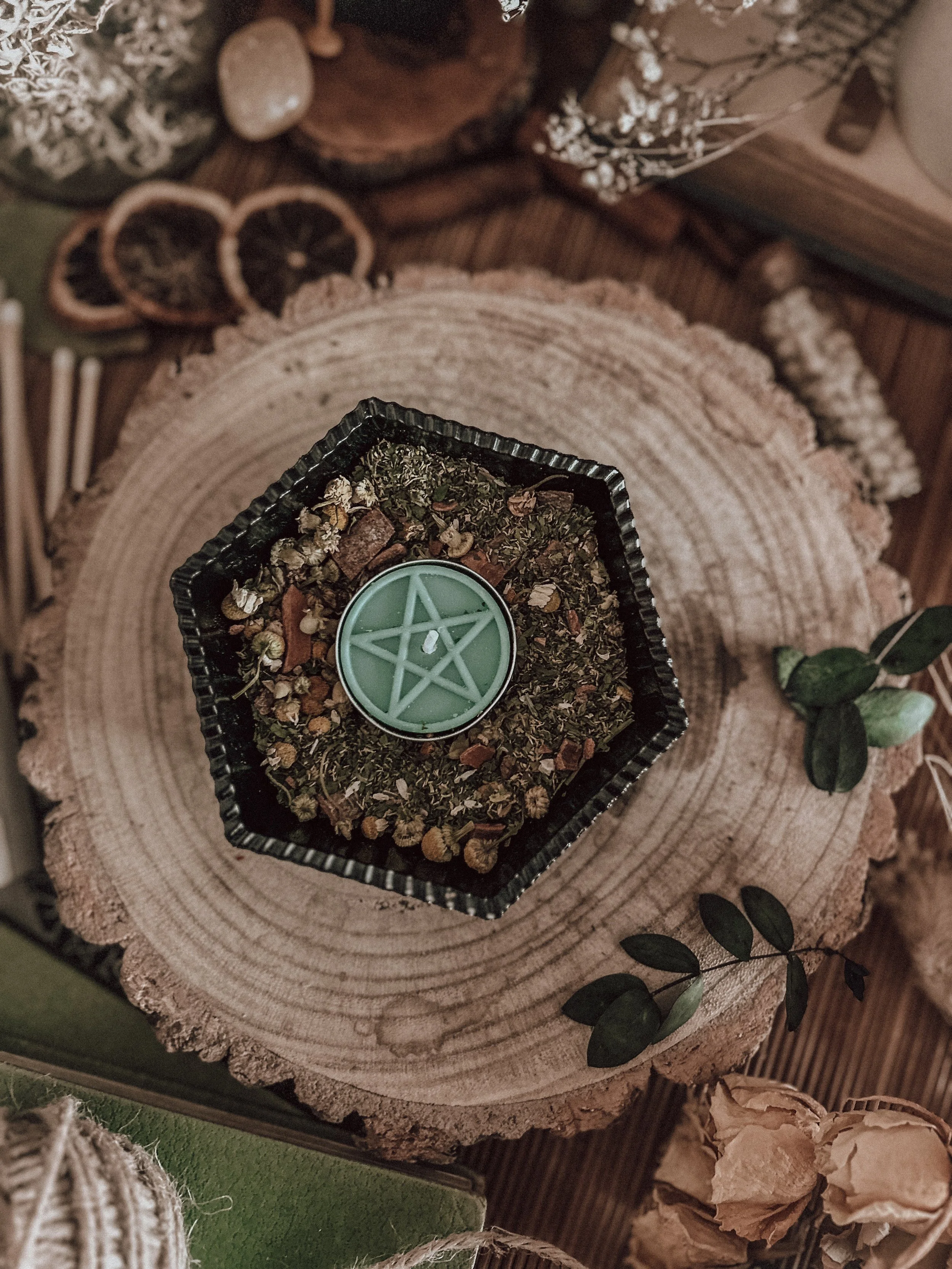 December witch casket - money magick -18.jpg
