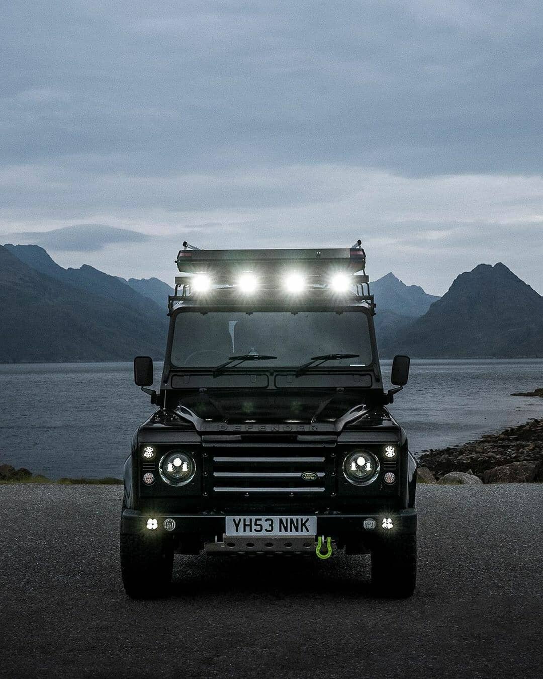 Wandering Icons is a Land Rover Hire company based on the West Coast of Scotland. 

Hire includes two drivers as standard, roof top tent and all the camping gear you need for an epic adventure. 

If you're looking to visit Scotland for the first time