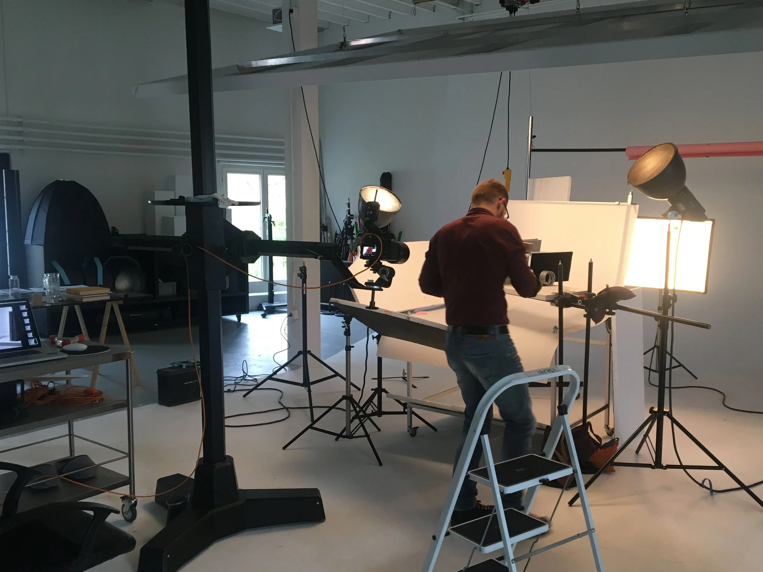 Making of, Vorbereitung Produkte Aufnahmen im Fotostudio, Fotograf Christoph Küenzi