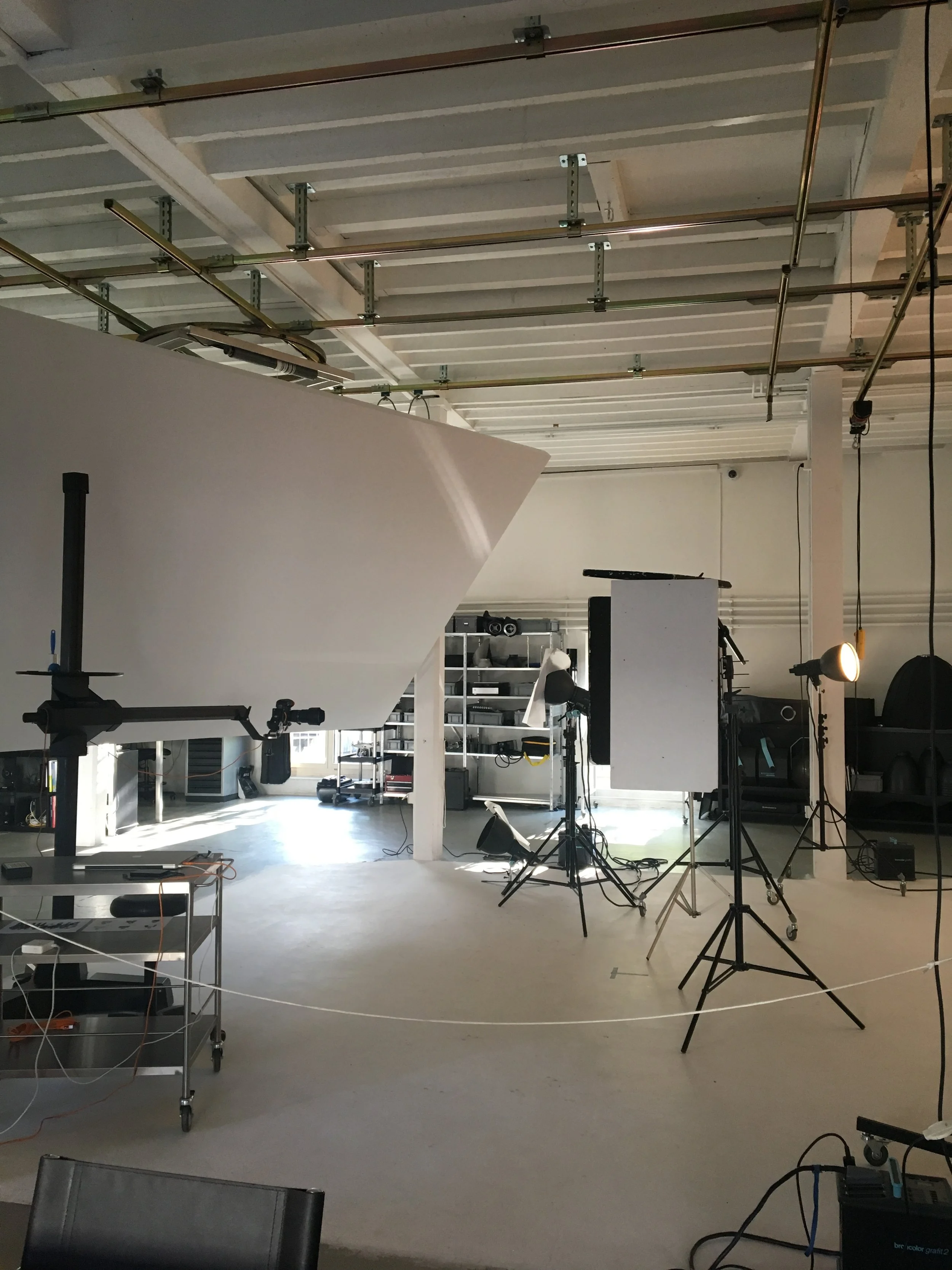 Making of, Fotostudio Lichtführung und Set einrichten, Fotograf Christoph Küenzi