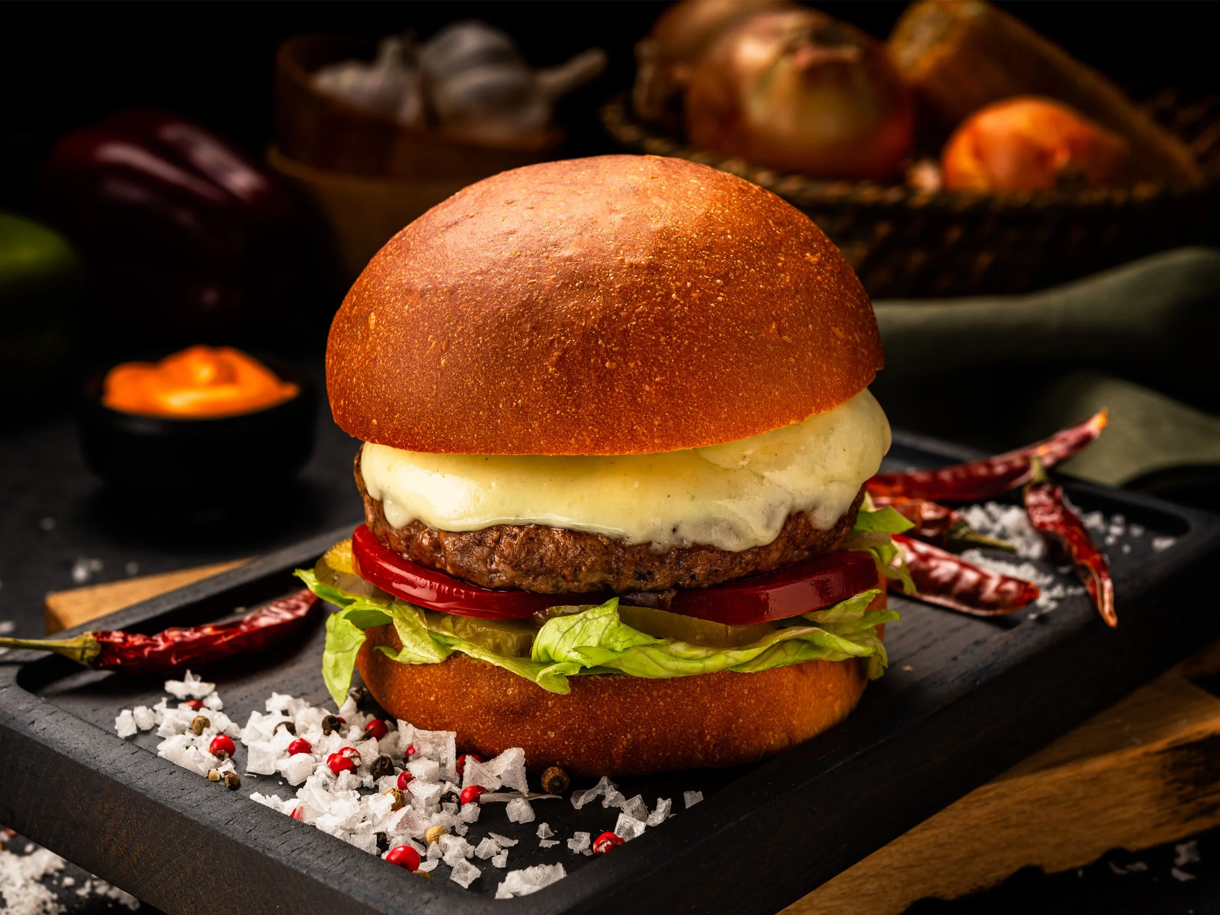 Food Photographer Xenia Rizova – Menu Photoshoot for Restaurant Likes Burger, Moscow – Burger with Blue Cheese