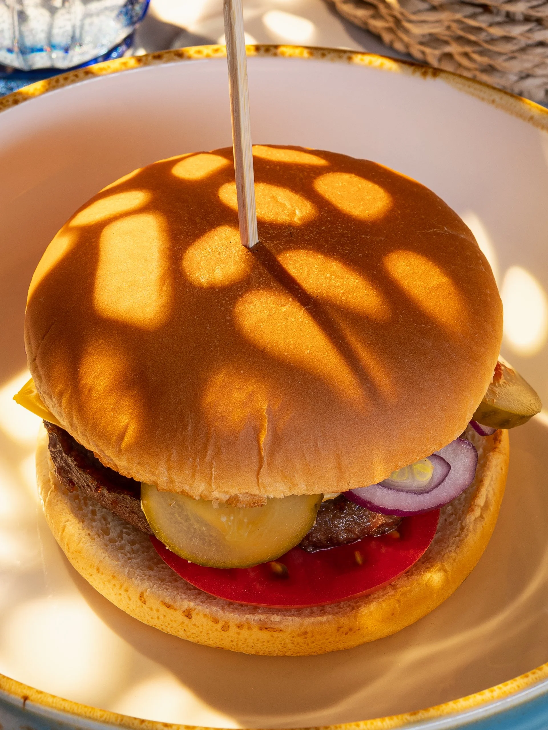 Food Photographer Xenia Rizova – Summer Menu Photoshoot for Italian Cuisine Caffe Ma Va La, Moscow – Burger