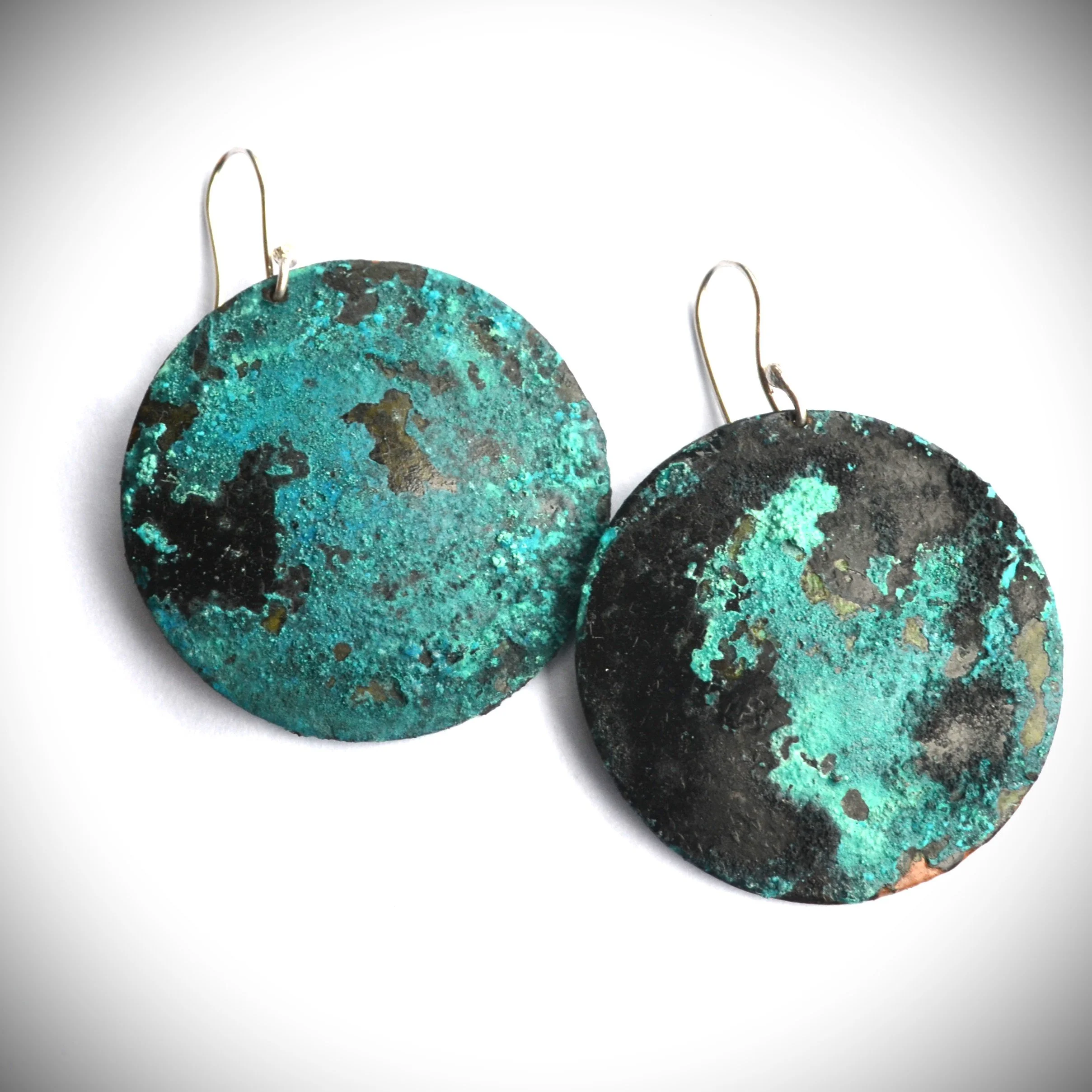Patinated copper disc earrings