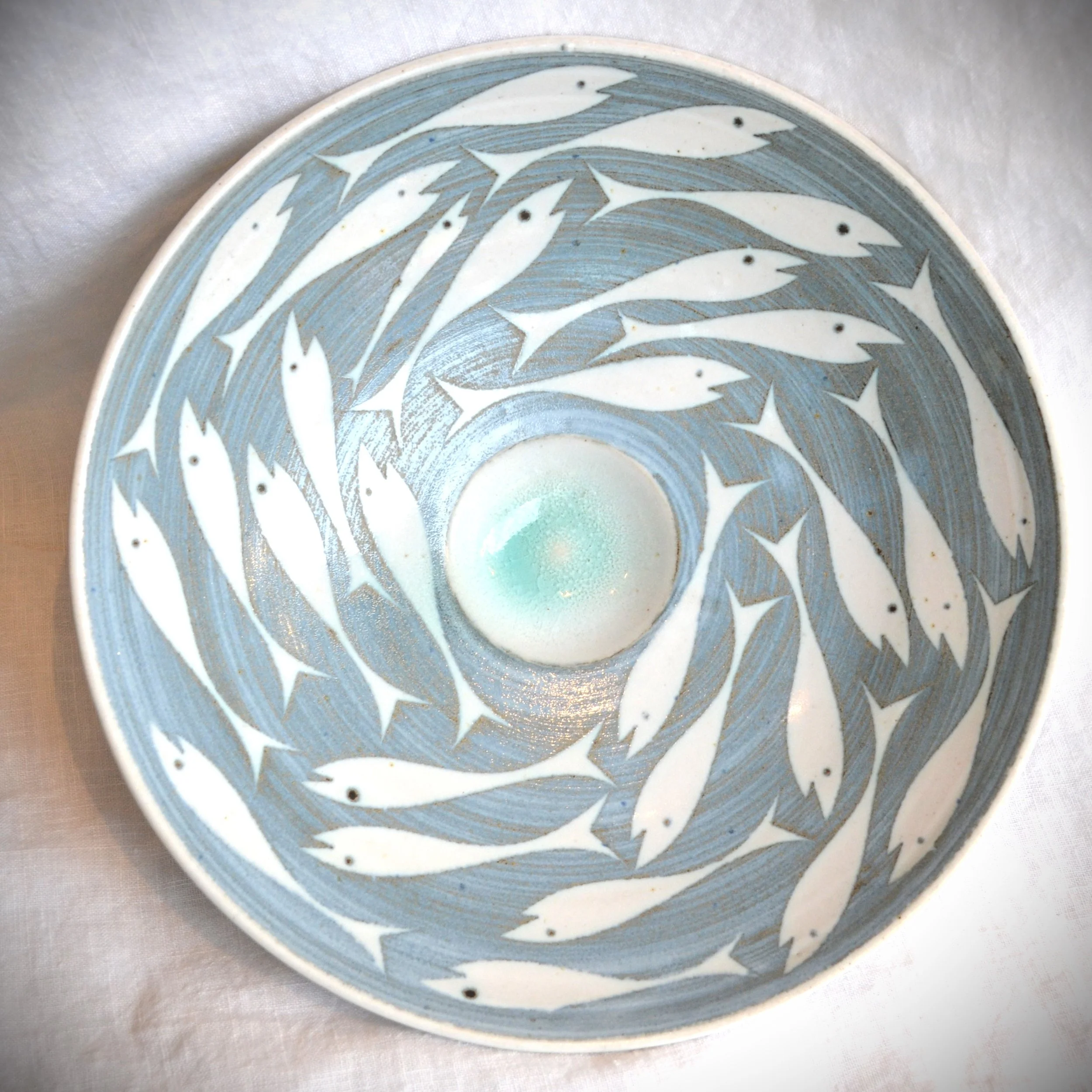 shallow bowl fish 1.jpg