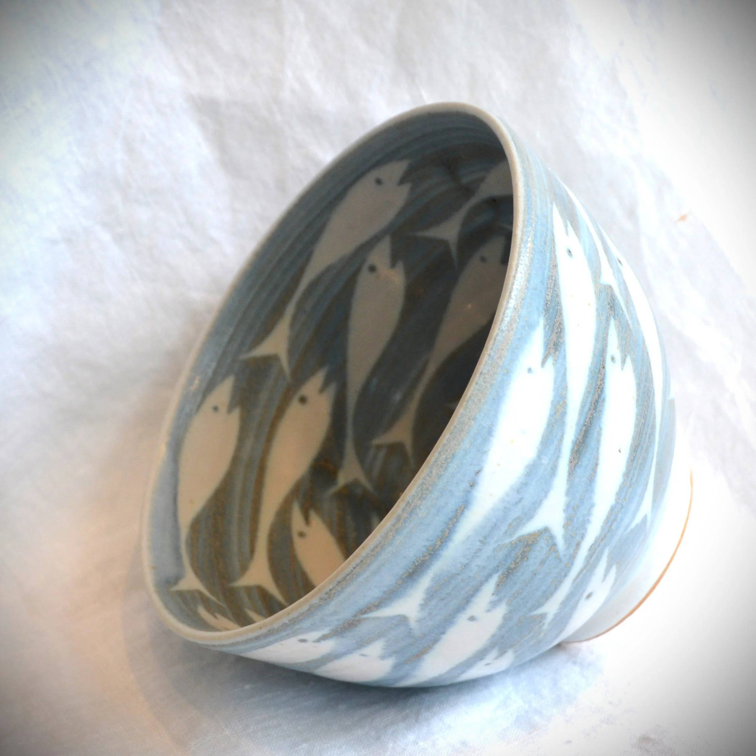 tall side bowl fish 3.jpg