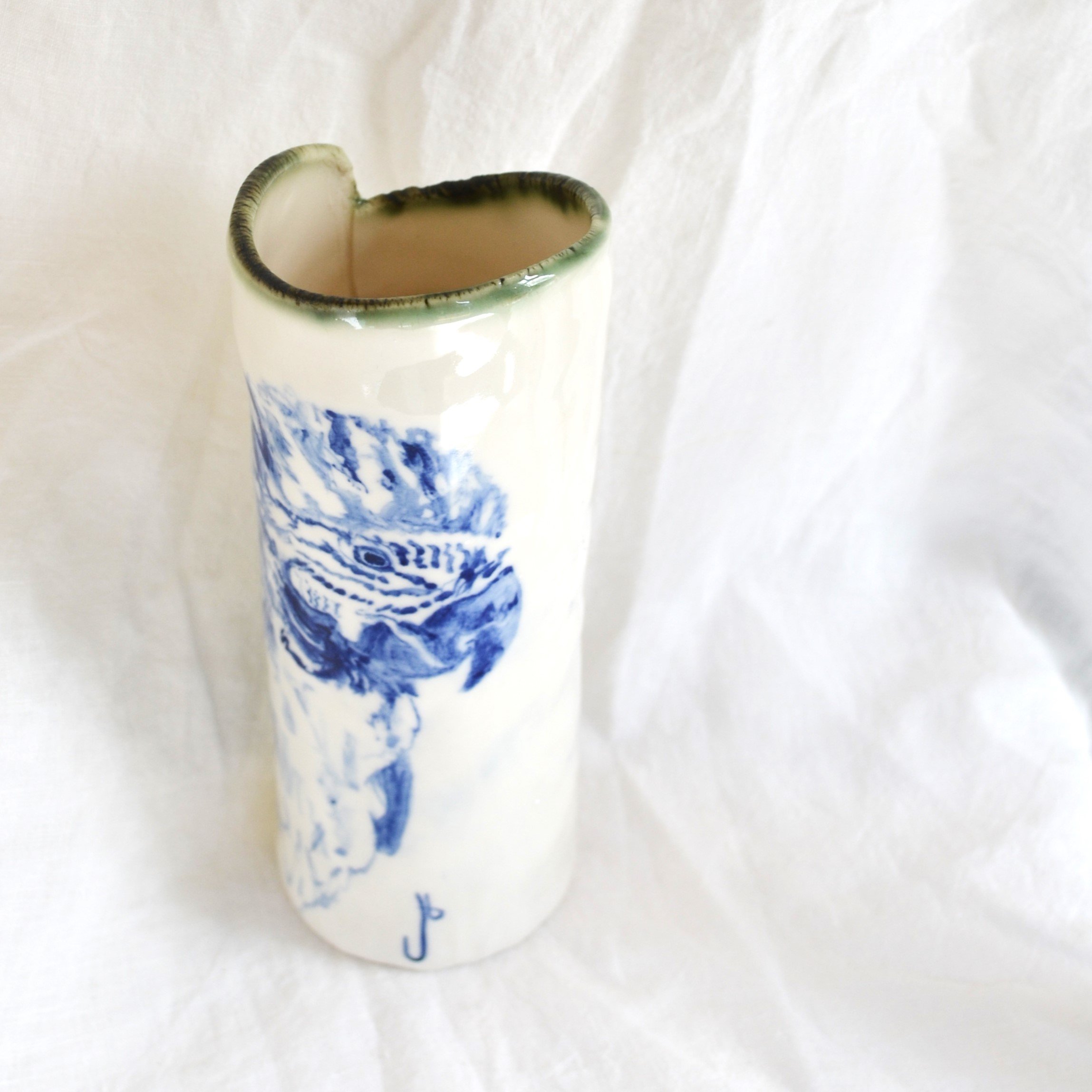 parrot vase 4JBU.JPG