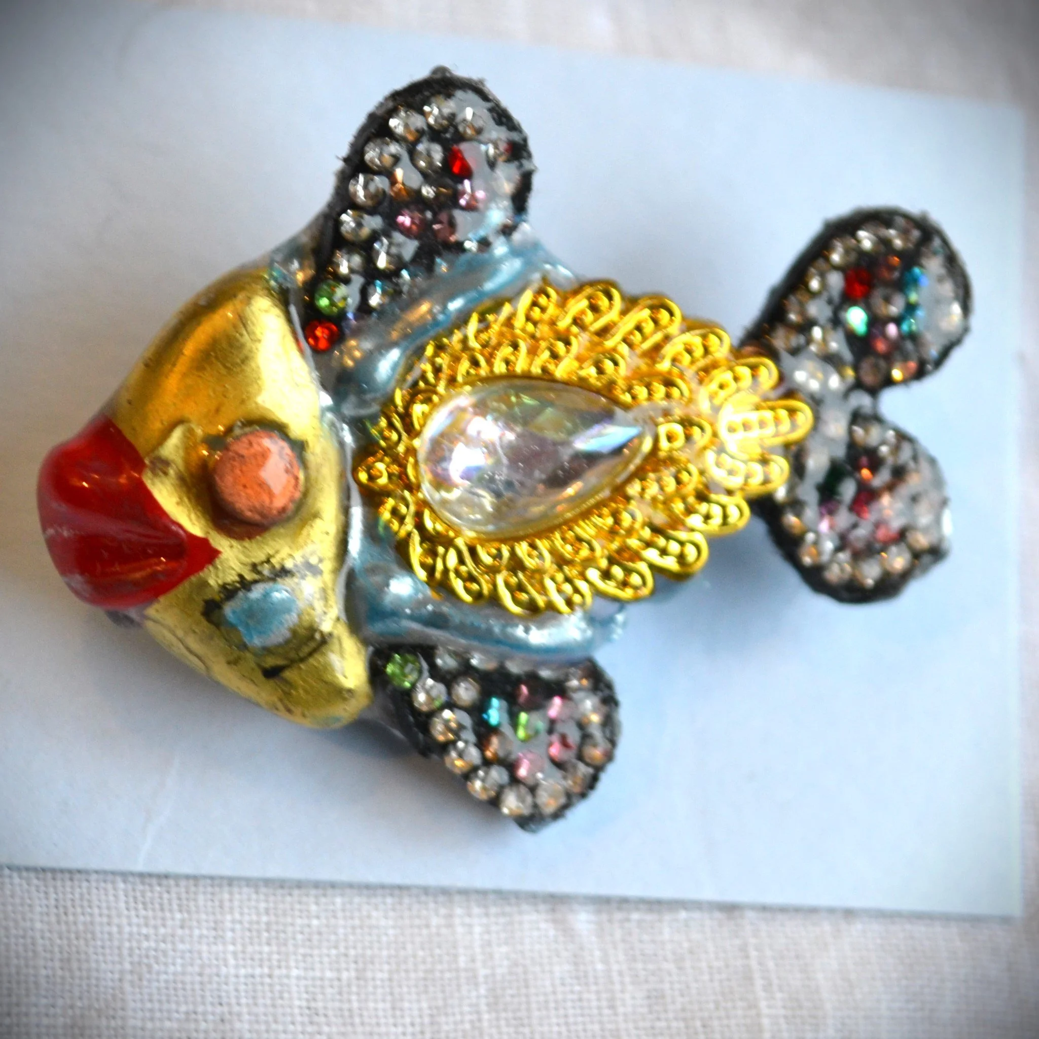 little fish brooch 3.jpg