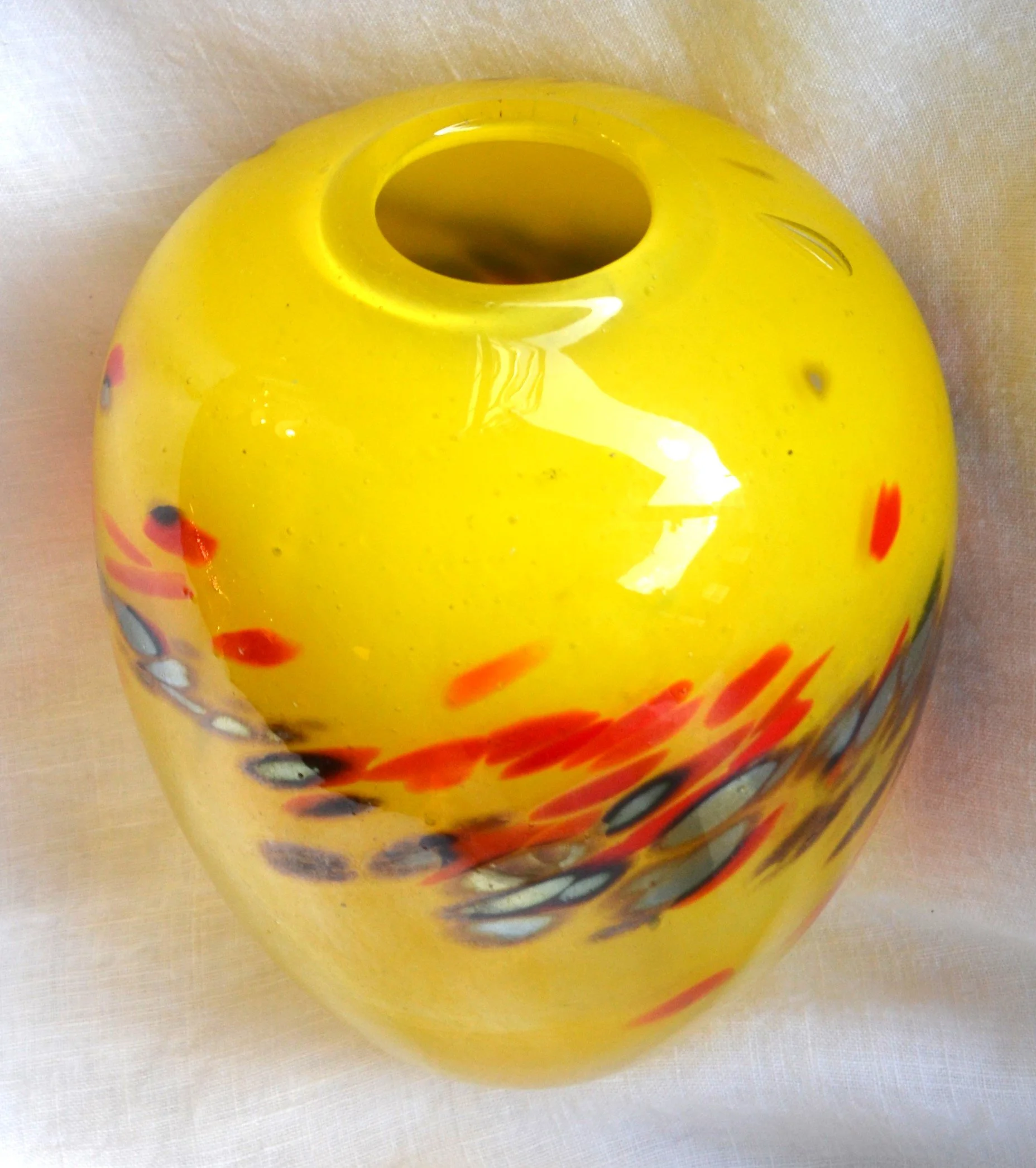 yellow vase 2.jpg