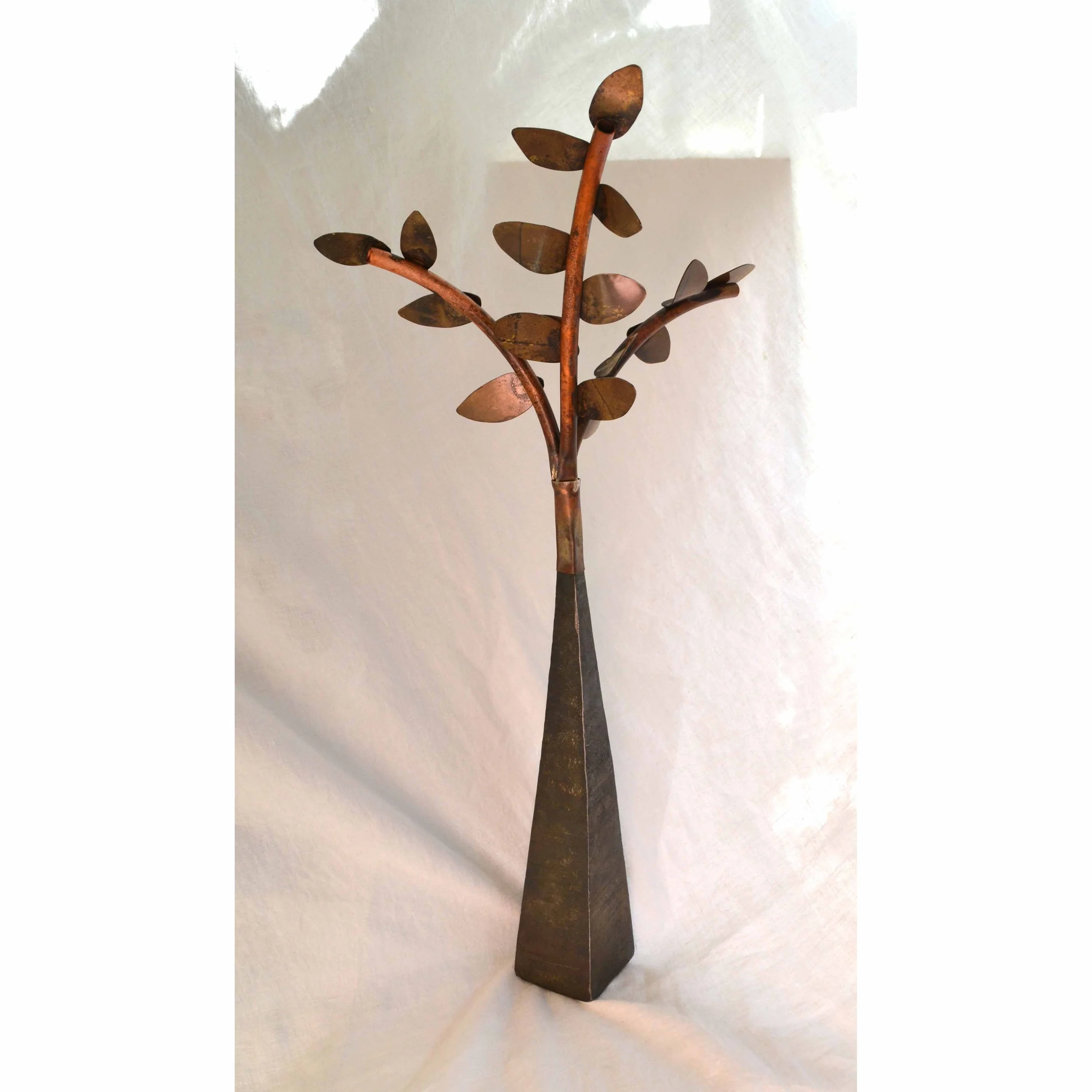 brass leaf tree rear .jpg