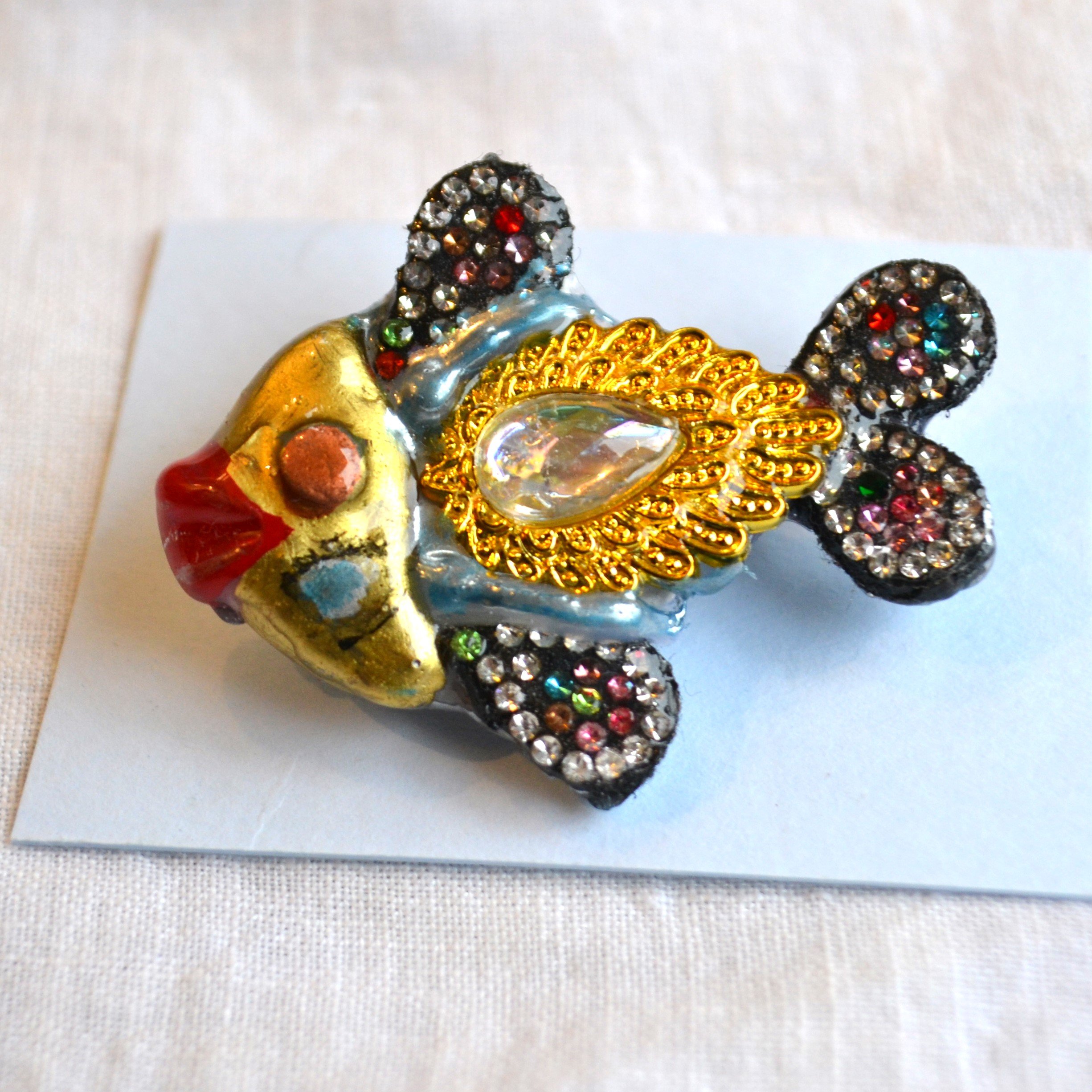 little fish brooch 1.jpg