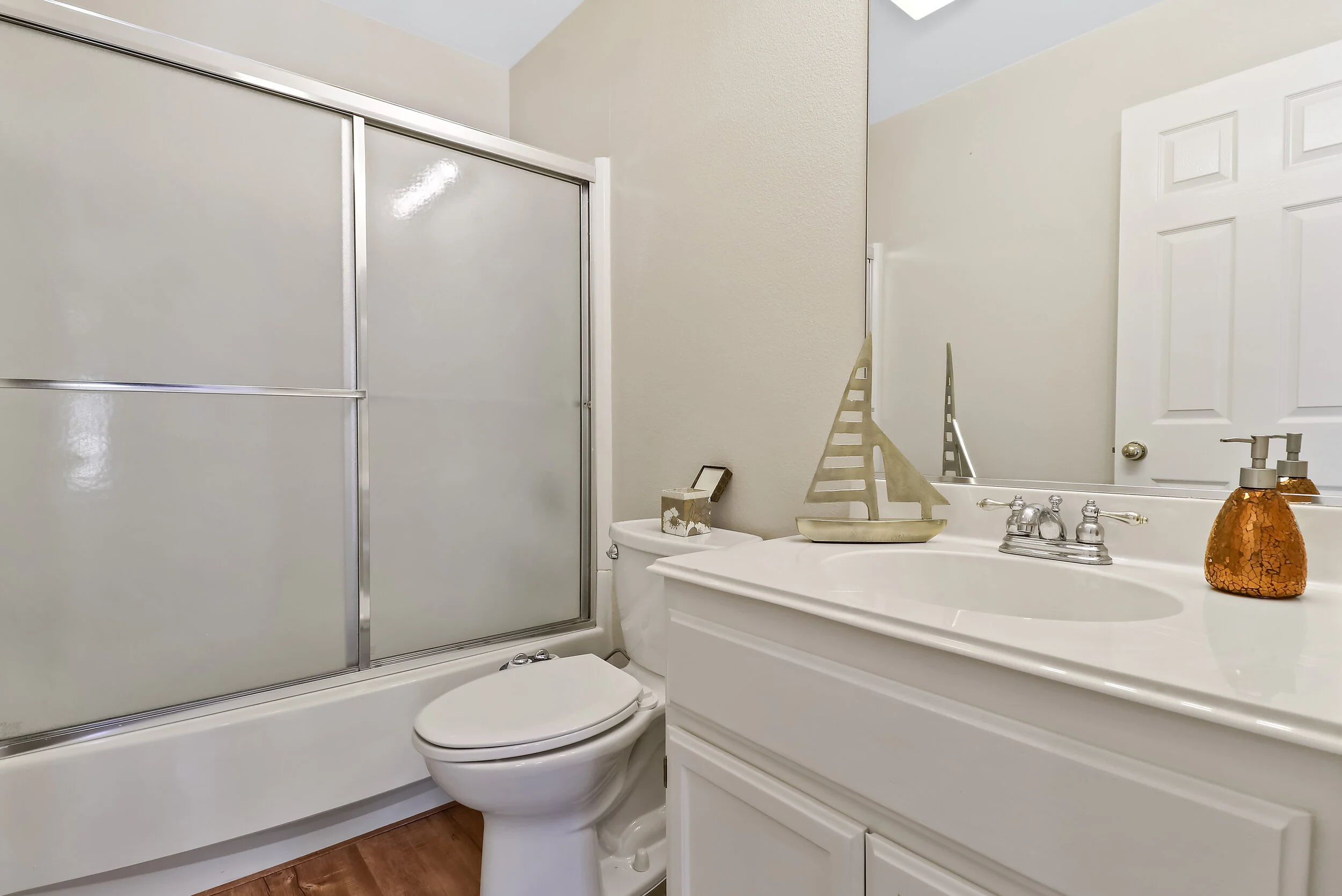 3516 Dickenson Common-11.jpg