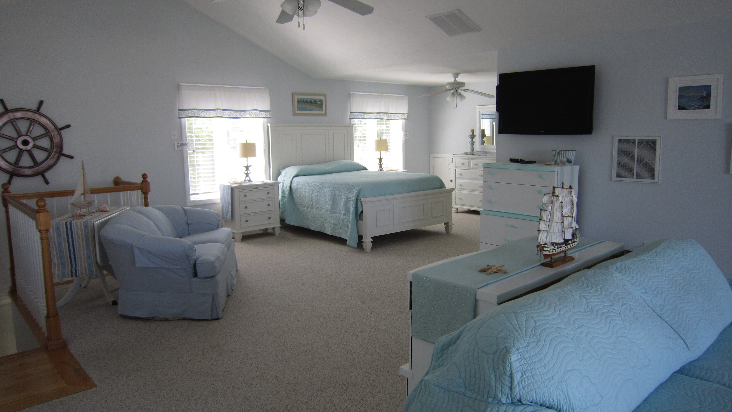 Master-bedroom-at-Hampton-Beach-rental-8-3.jpg