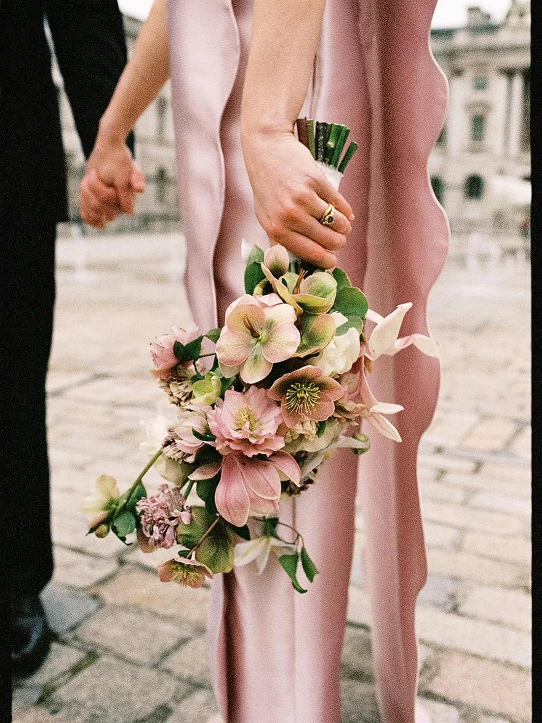 Thank you @alexanderstevensphotography for the most beautiful photographs, especially of Olivia&rsquo;s seasonal bouquet
