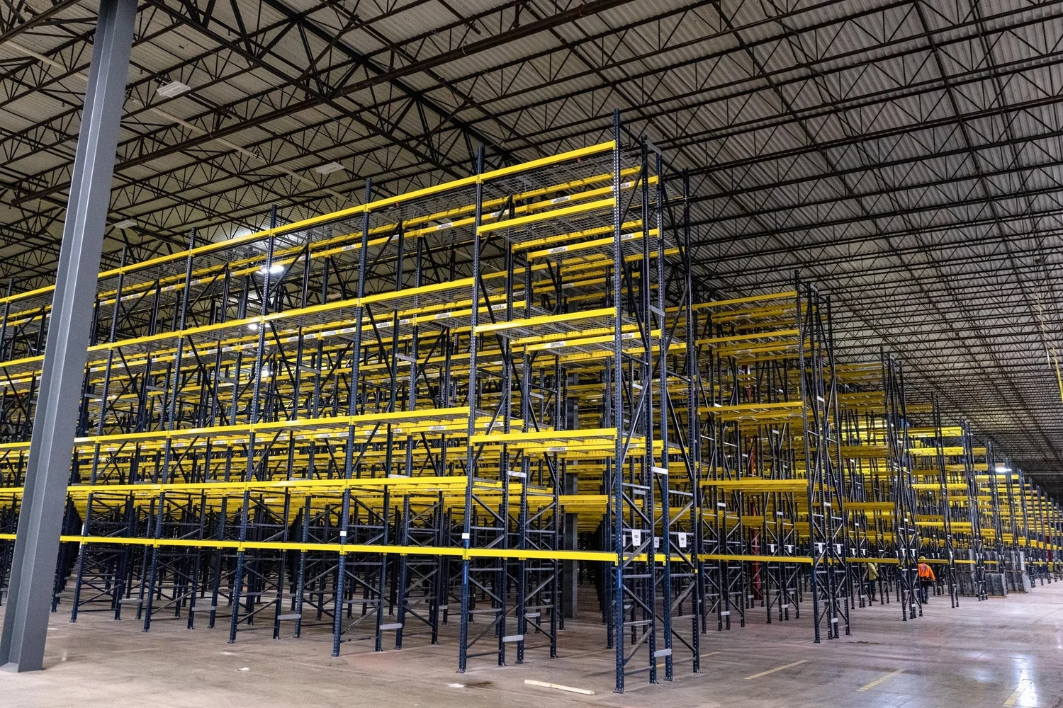 Material Handling Installation — EZ Erectors Rack system installation