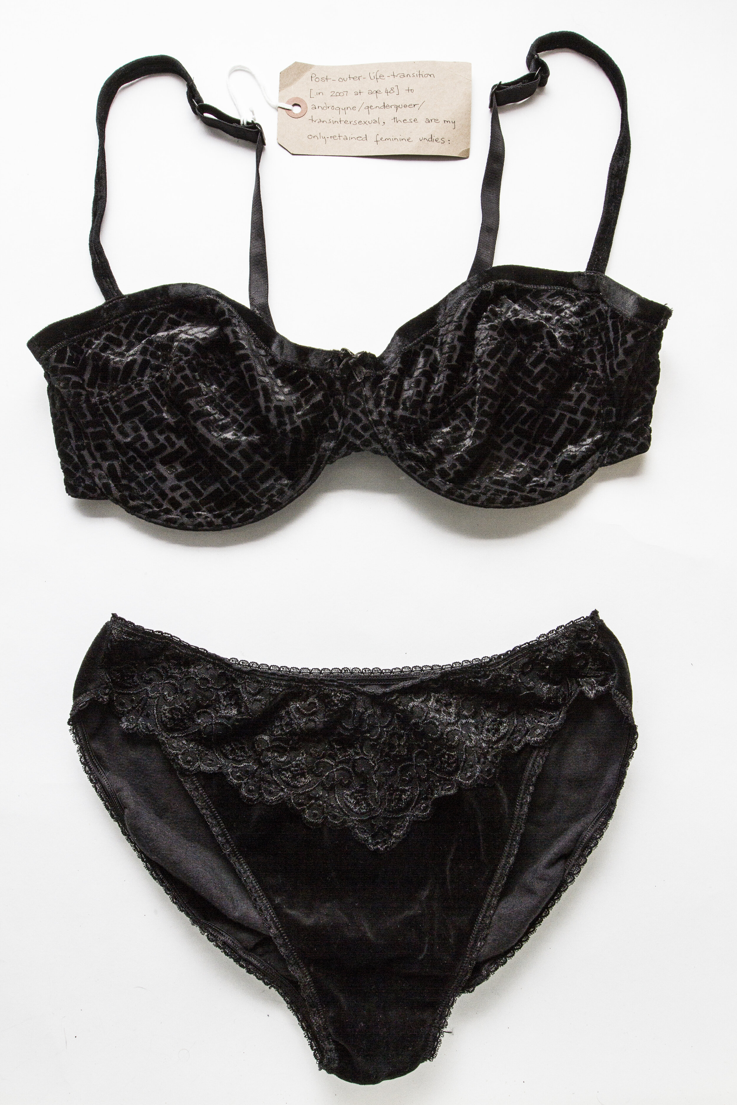 Black velvet bra and pants set — Museum of Transology