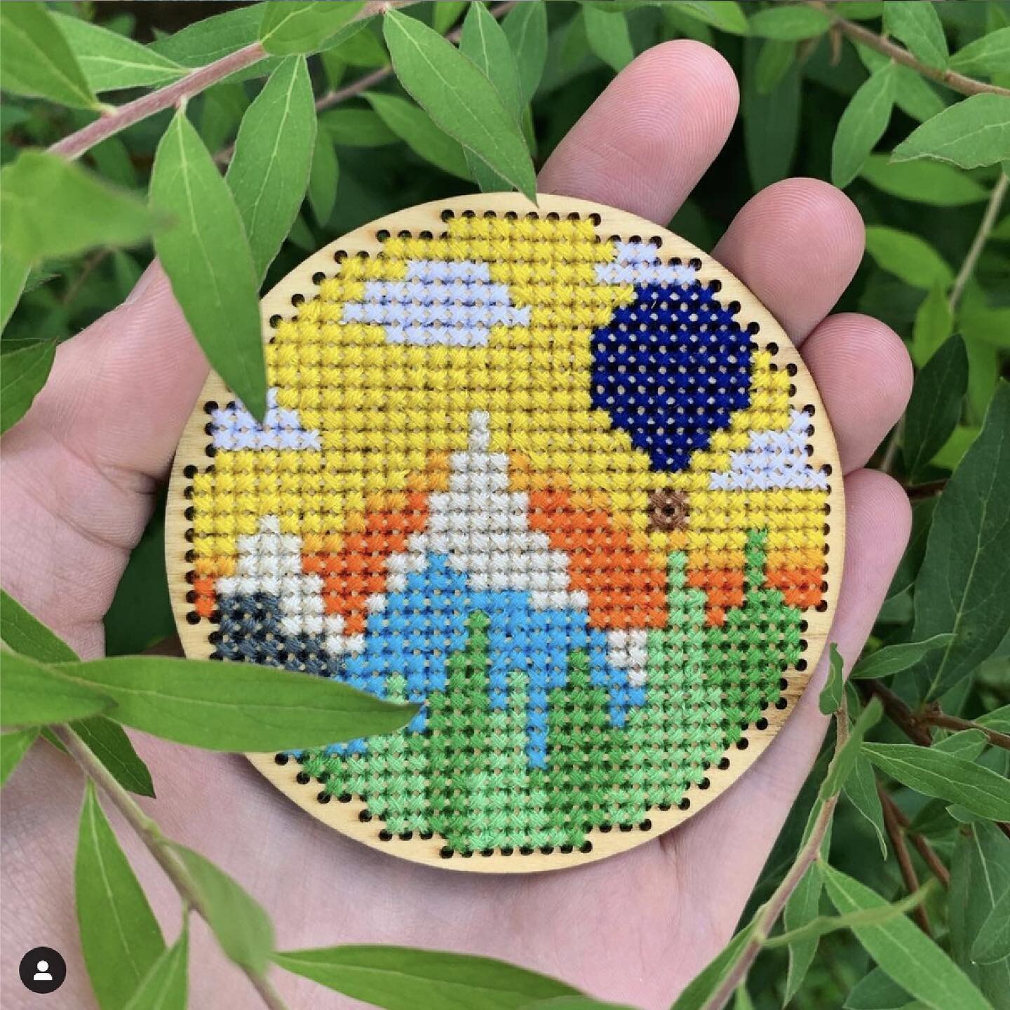 Beautiful! 🏔😍 Share your crafts with us for a repost! 📸 by @craft.i.y
.
#repost #share #crafty #diy #crossstitch #cute #fiberart #floss #sewing #stitching #crossstitchersofinstagram