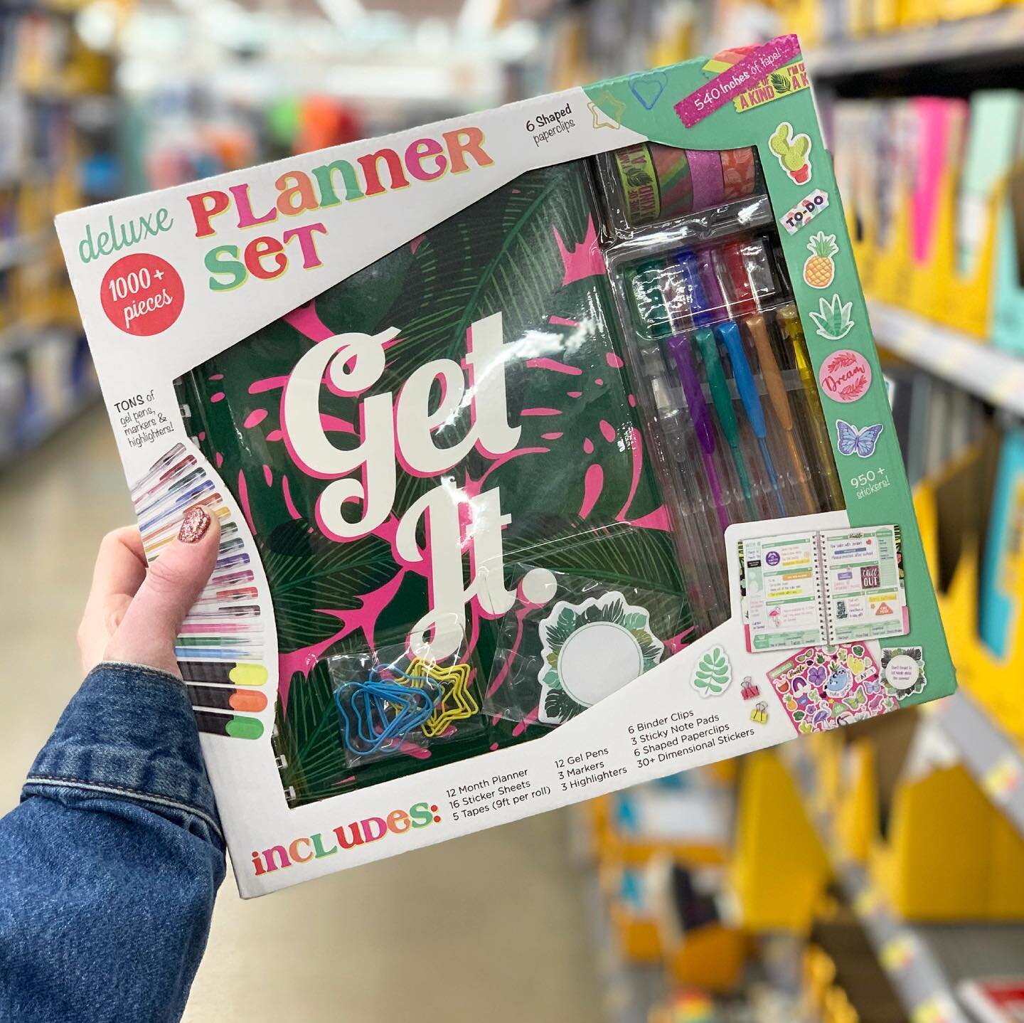 Spotted our boxed planner kits in store! Check out your local Walmart, or visit the link ink our bio to get yours! 🌿
.
#planner #planners #plannercommunity #planneraddict #plannerstickers #plannerbabe #plannergirl #plannerlove #washi #washitape #pla