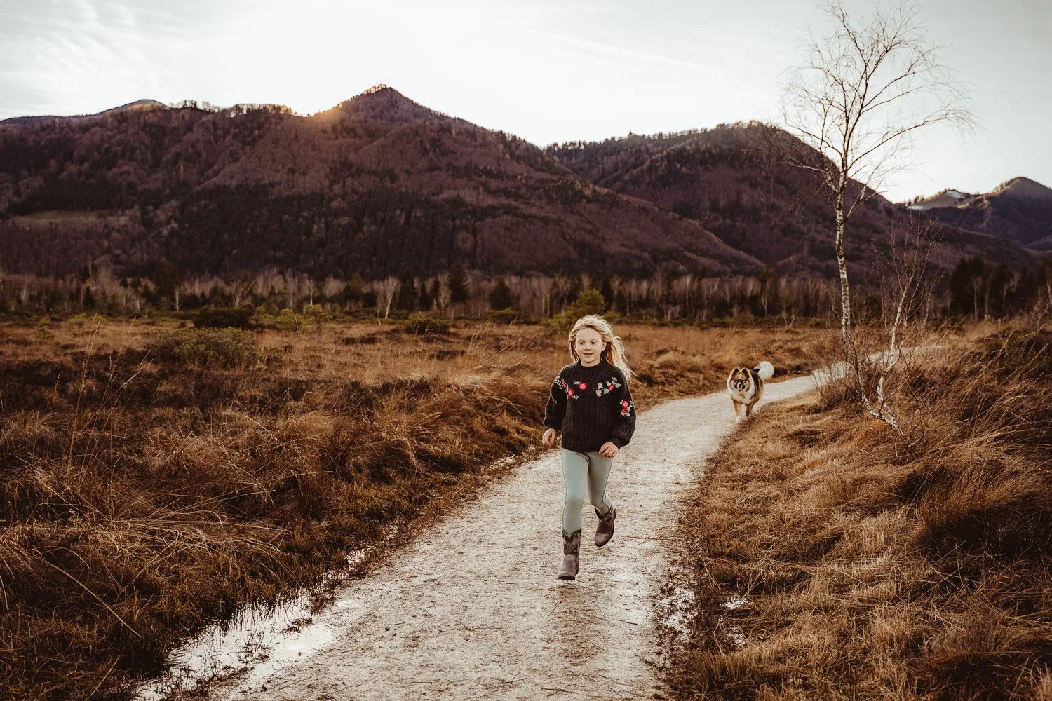 natürliche Familienfotos in einem entspannten Familienshooting für Prien am Chiemsee, Rosenheim, Traunstein  Chiemsee, Chiemgau