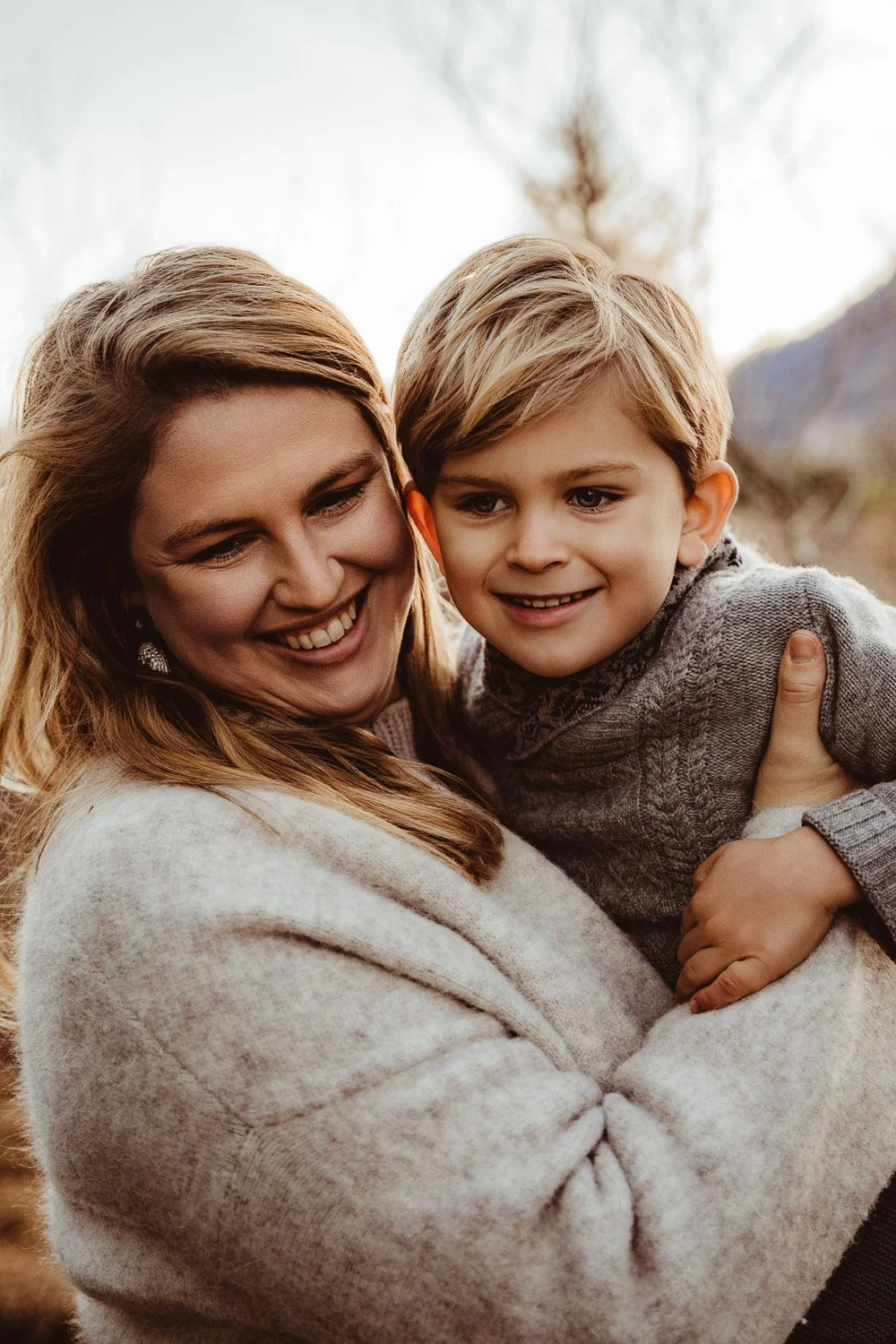 natürliche Familienfotos in einem entspannten Familienshooting für Prien am Chiemsee, Rosenheim, Traunstein  Chiemsee, Chiemgau