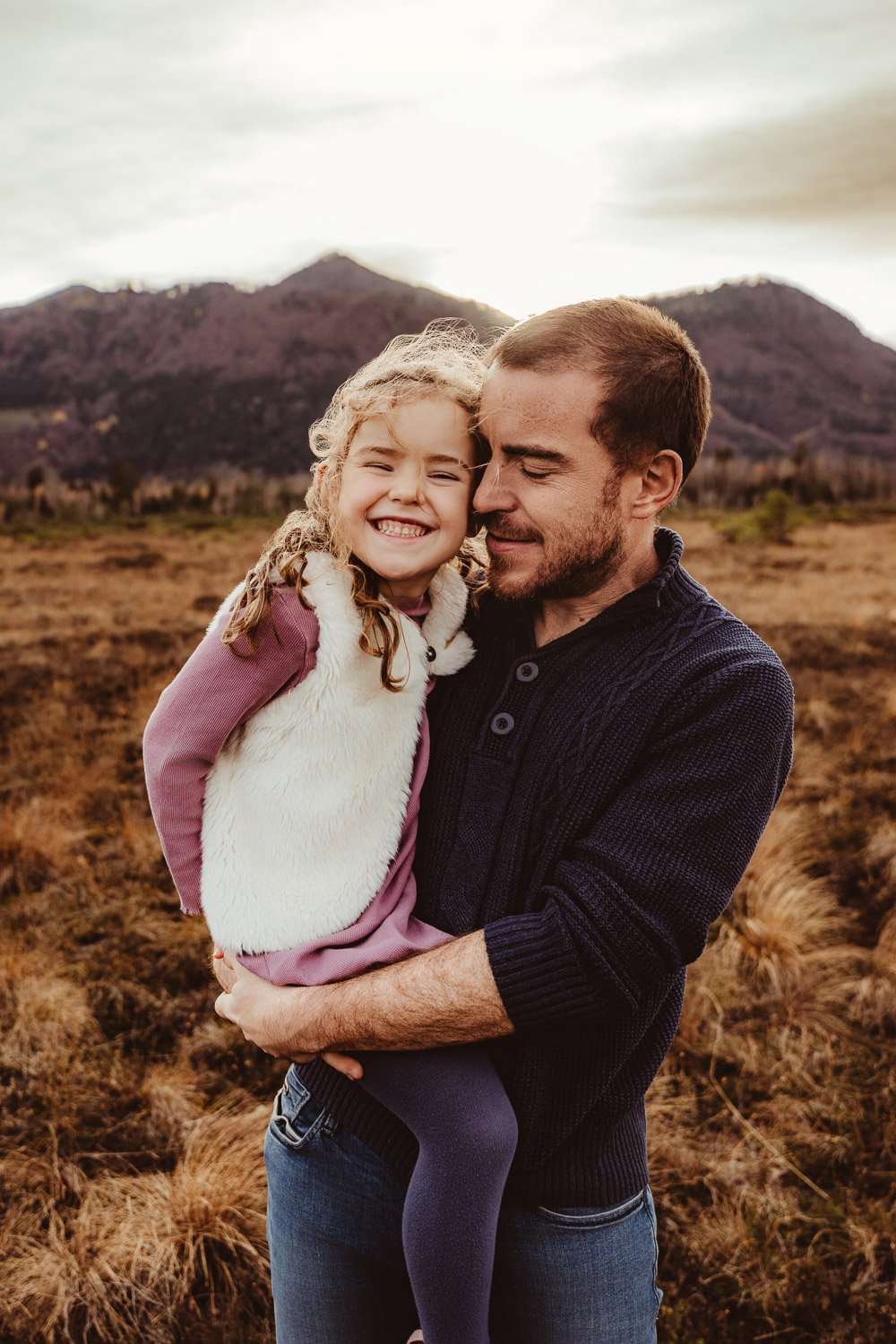 natürliche Familienfotos in einem entspannten Familienshooting für Prien am Chiemsee, Rosenheim, Traunstein  Chiemsee, Chiemgau