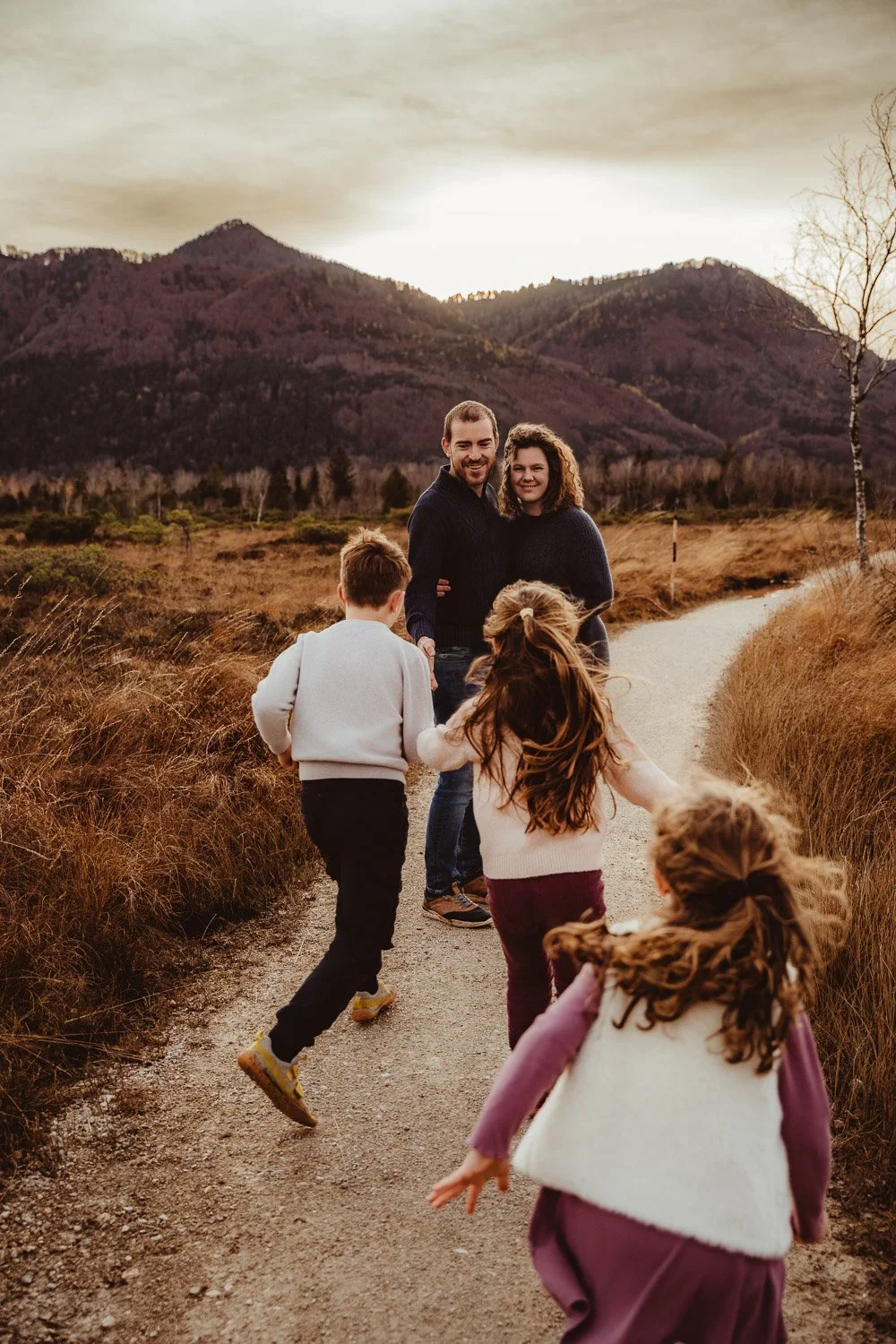 natürliche Familienfotos in einem entspannten Familienshooting für Prien am Chiemsee, Rosenheim, Traunstein  Chiemsee, Chiemgau