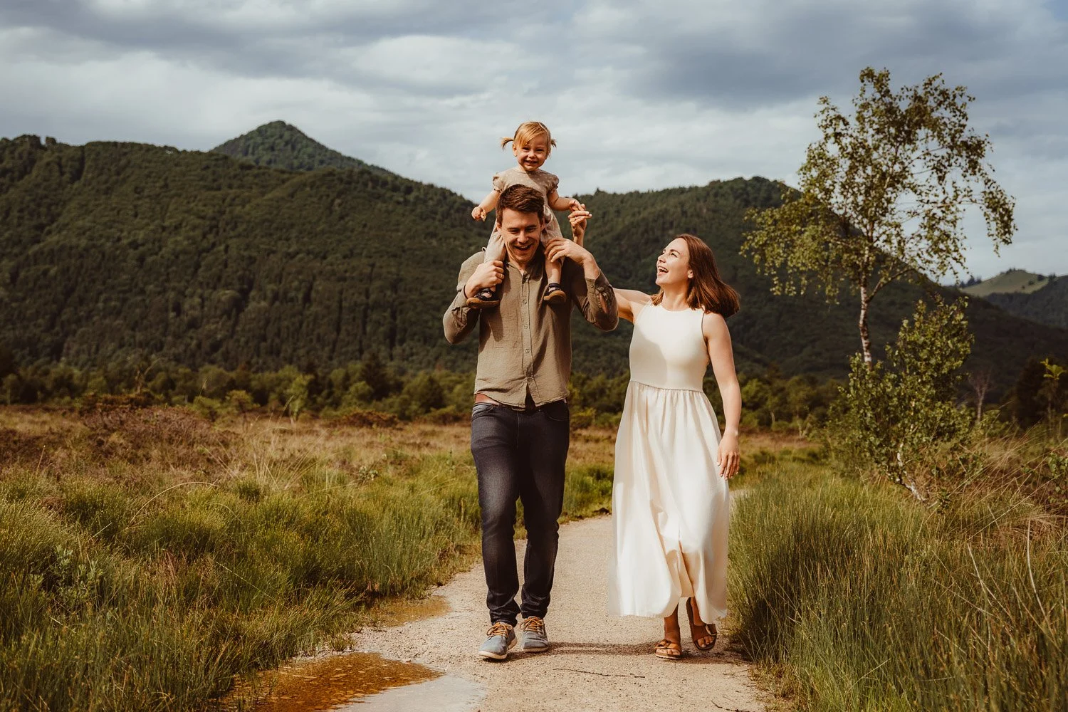 natürliche Familienfotos in einem entspannten Familienshooting für Prien am Chiemsee, Rosenheim, Traunstein  Chiemsee, Chiemgau