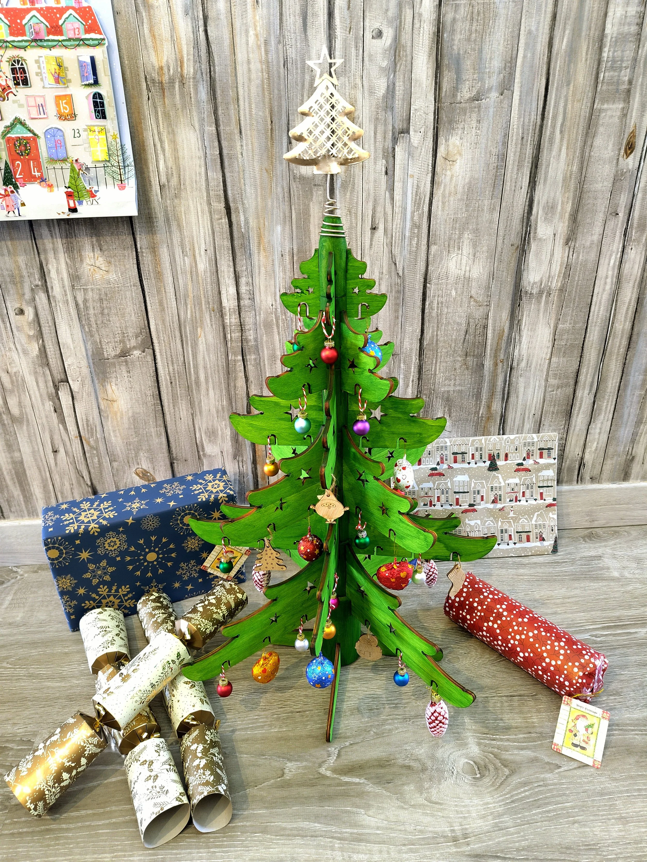 Choose a Plastic-Free, Sustainable Christmas Tree