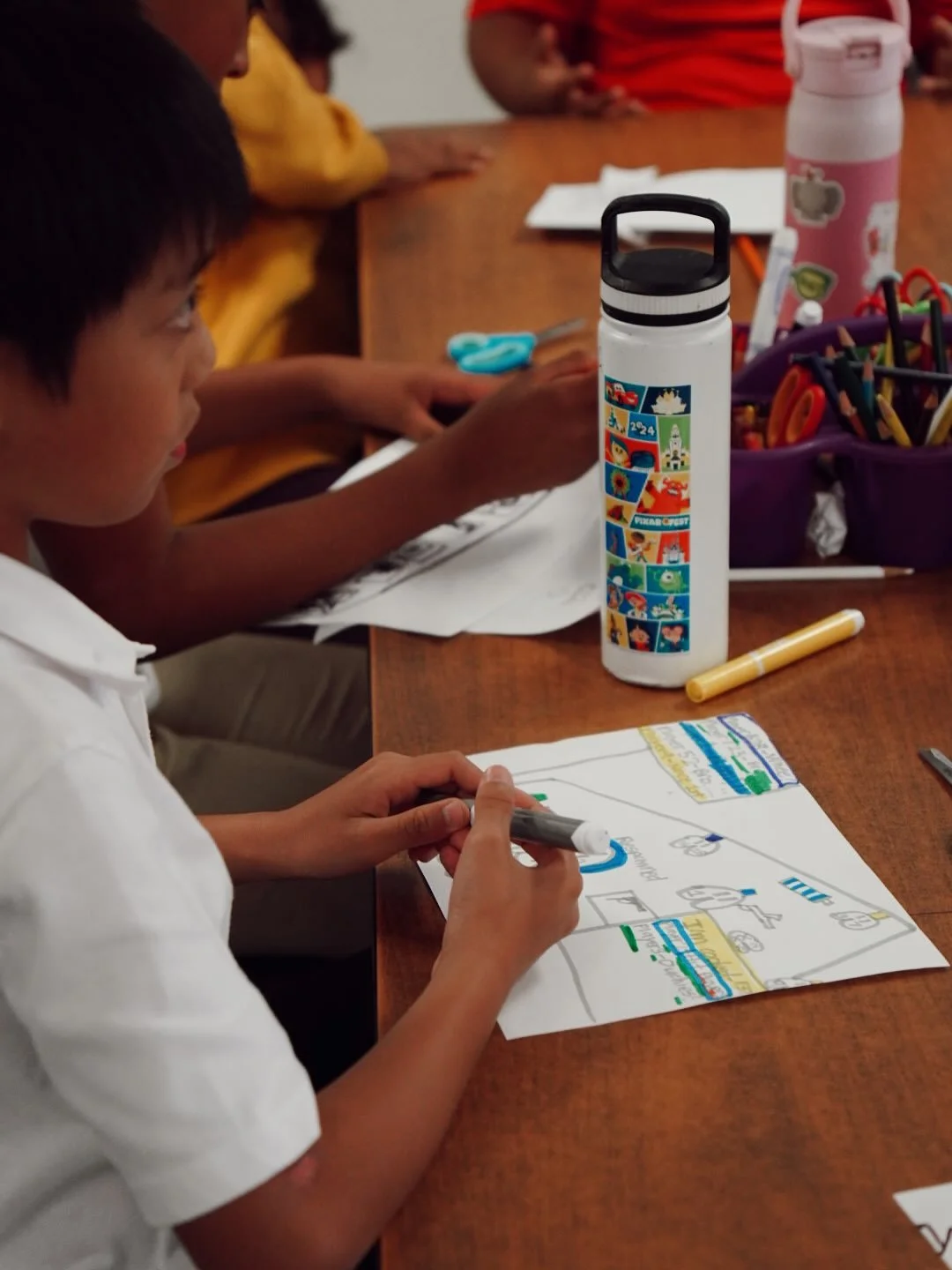 Mondays are for making memories and masterpieces!๐๏ธ๐
Happy Monday from your friends at @ousdpalmyra