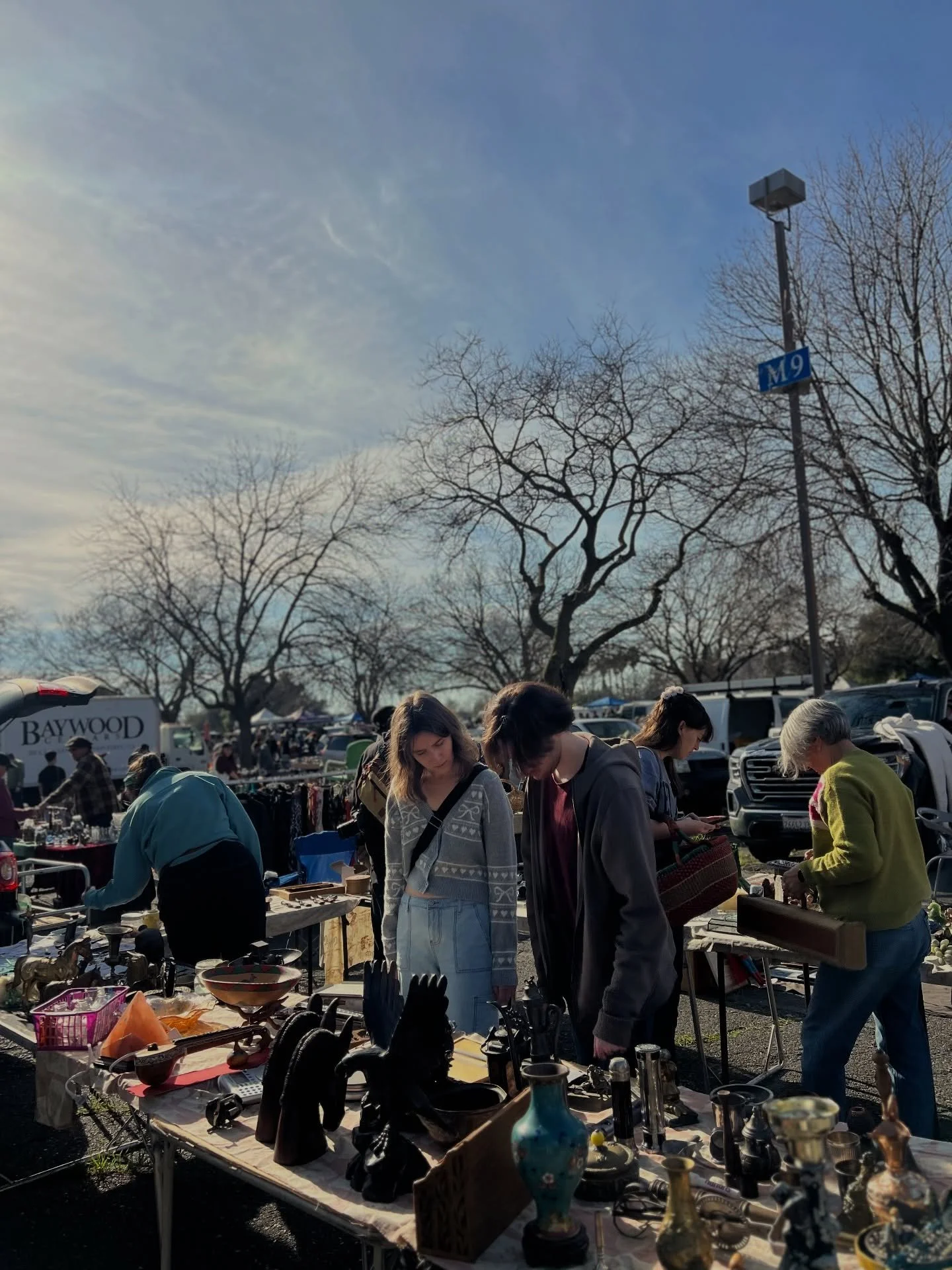 One more hour to shop our faire! For those who shopped, what was your favorite vintage find of the day?