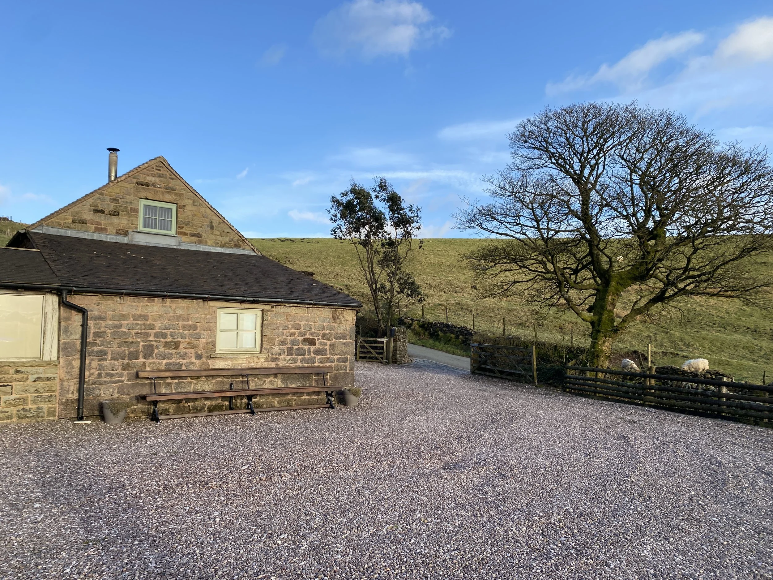 Converted cow shed cottage near Flash