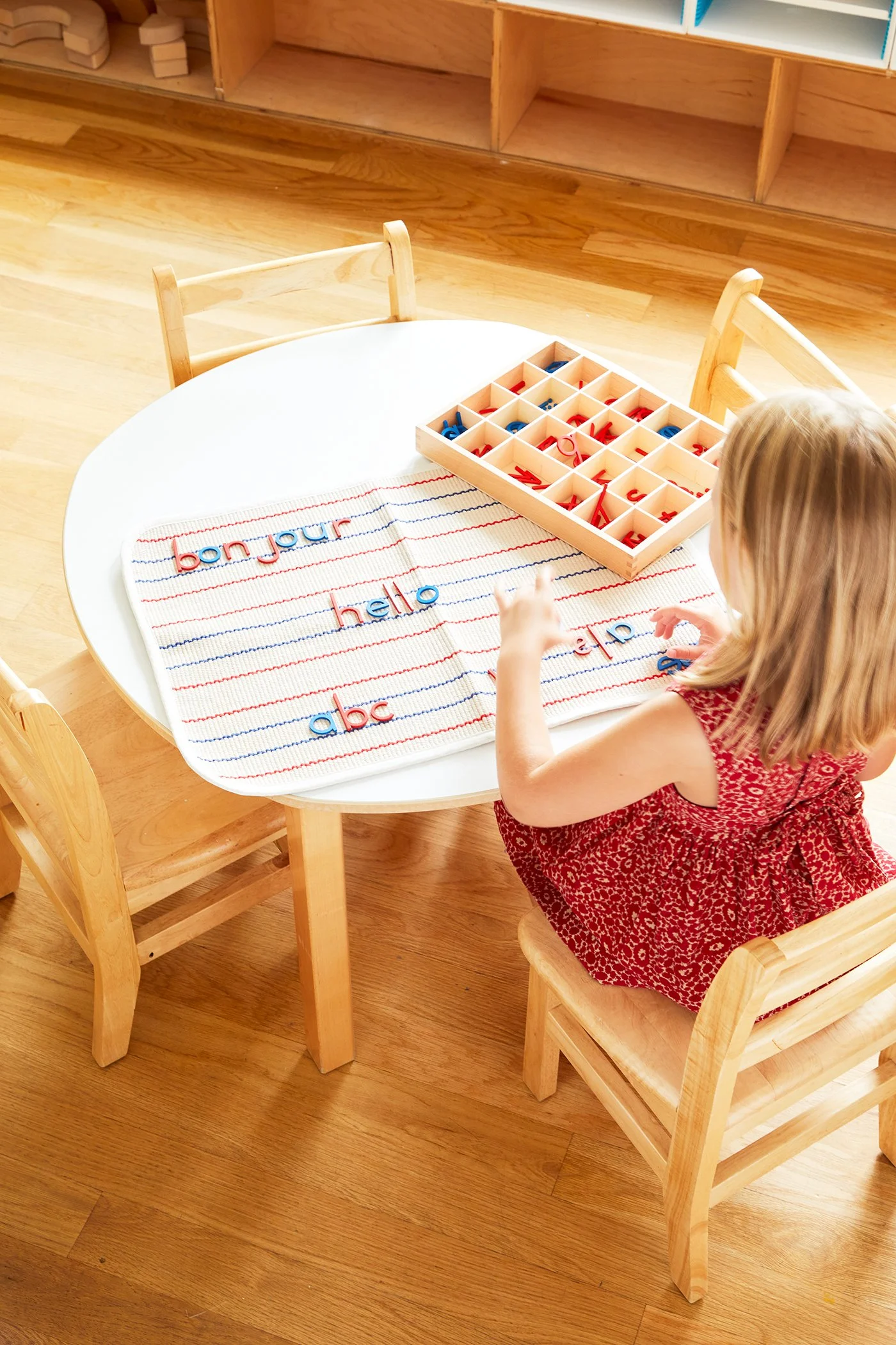 18_Henry_Table_022_Dana_Gallagher0022 copy.jpg