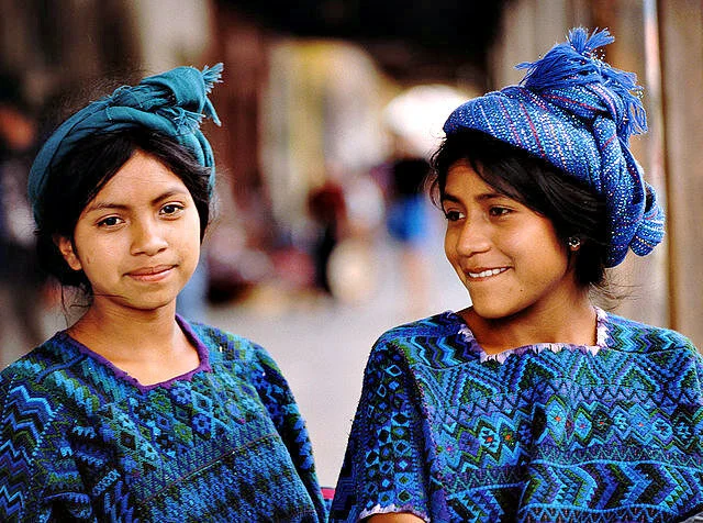 Chichicastenango_modern_day_mayans.jpg