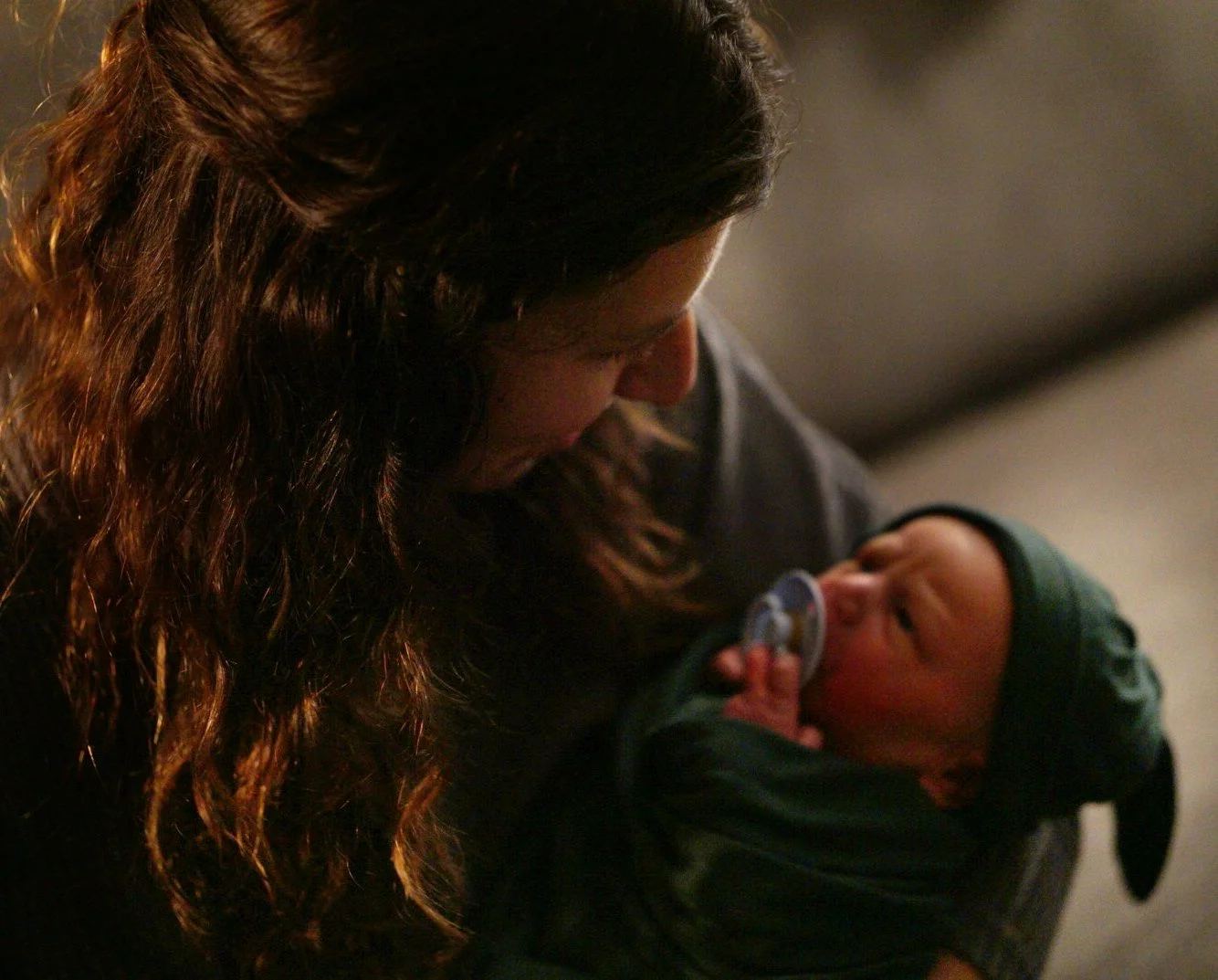 Postpartum Must-Haves: Thoughtfully Chosen Essentials for Recovery &amp; Feeding