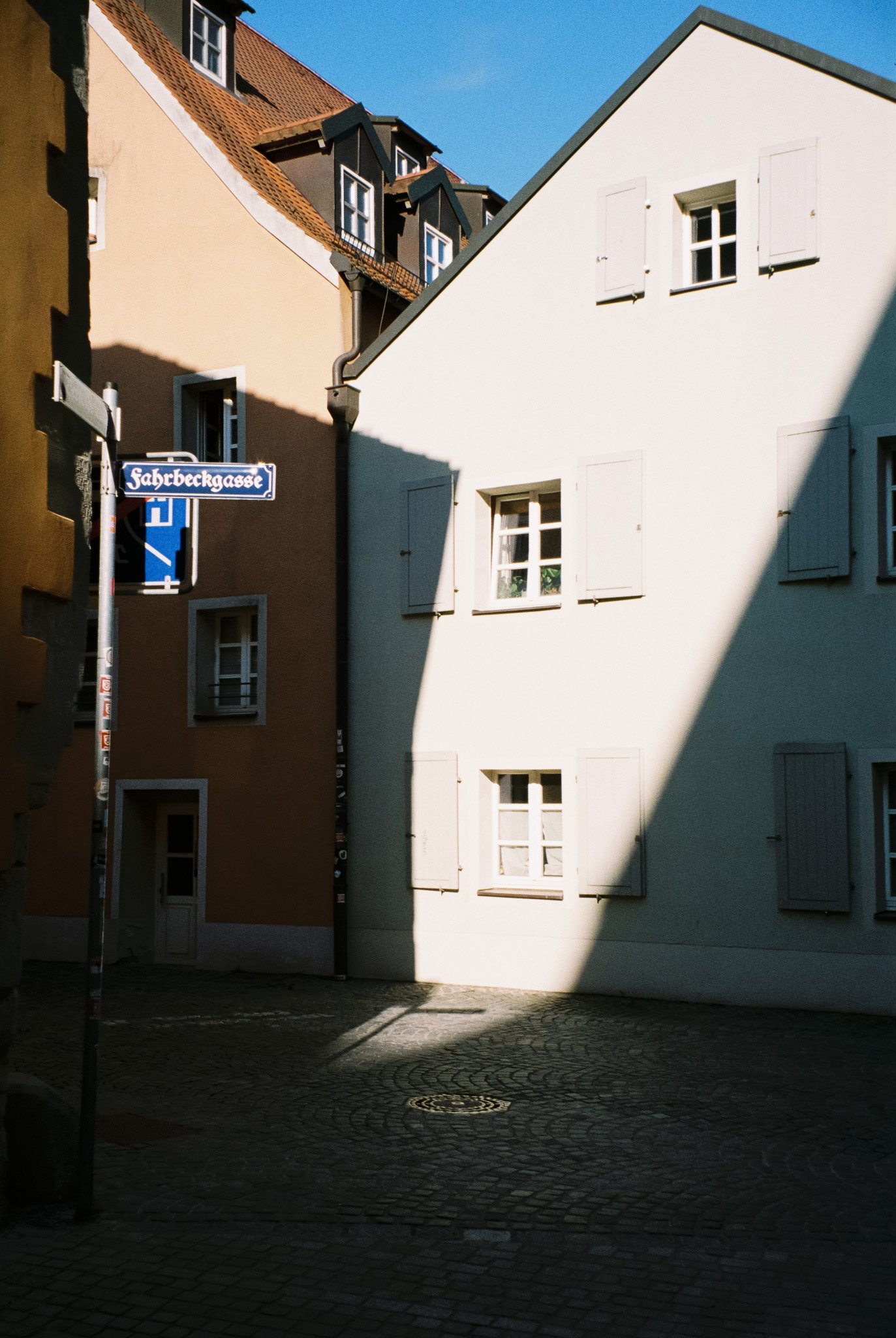 R1-07907-0003.jpeg