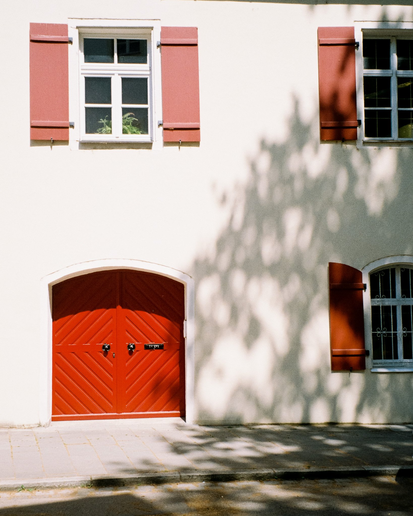 R1-07907-0010.jpeg