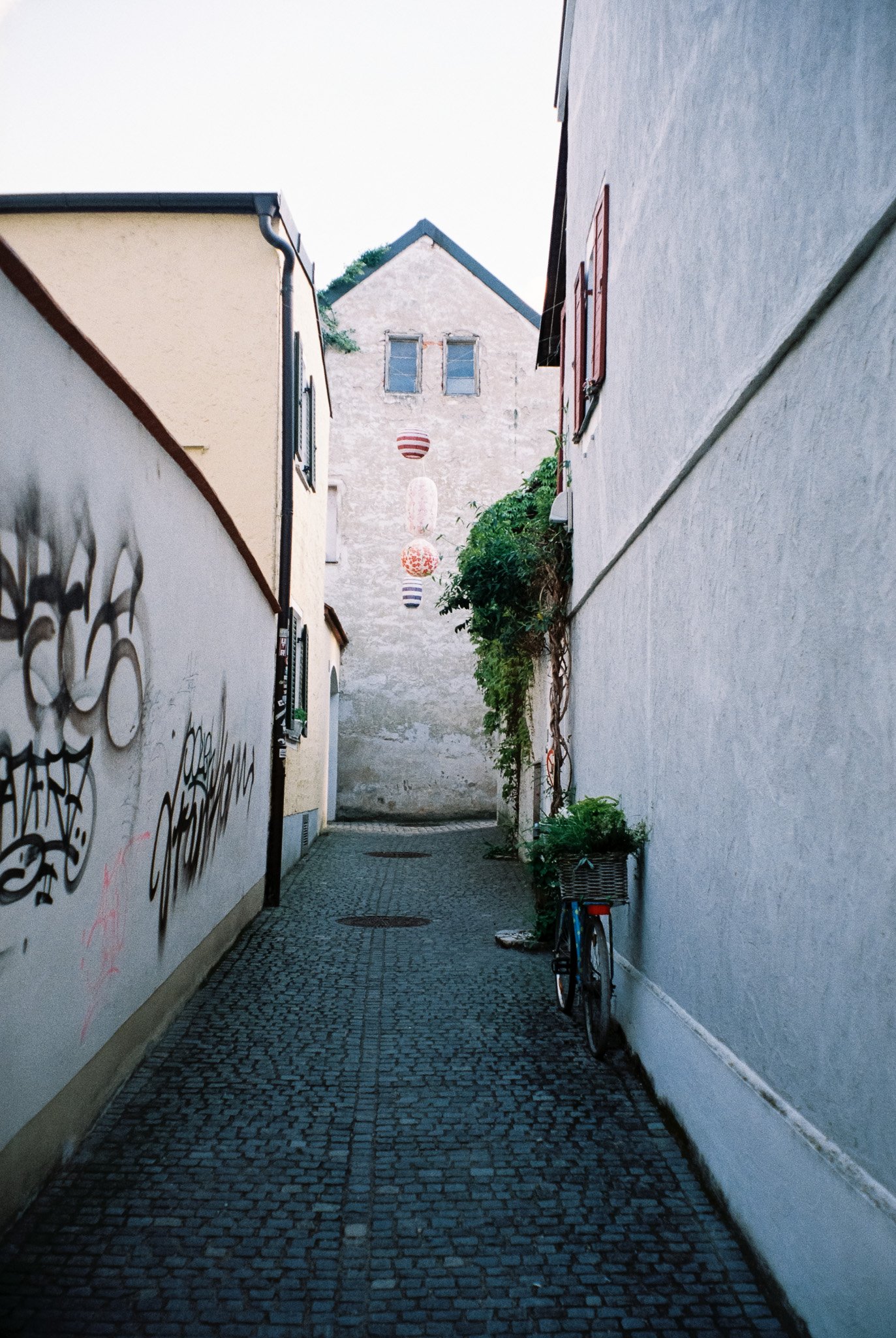 R1-07905-0034.jpeg