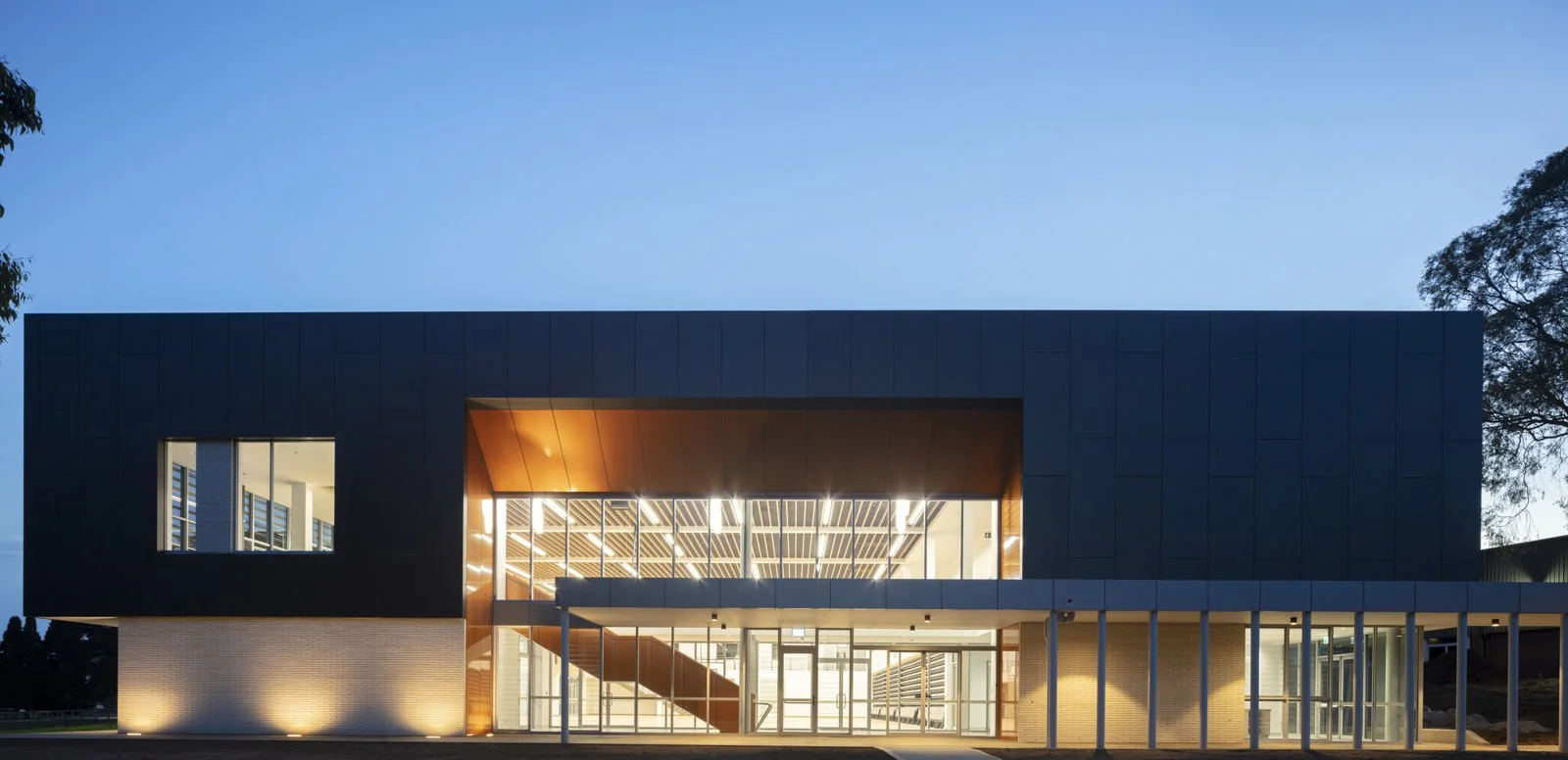 JDH_ChevalierCollege_Web 02.jpg