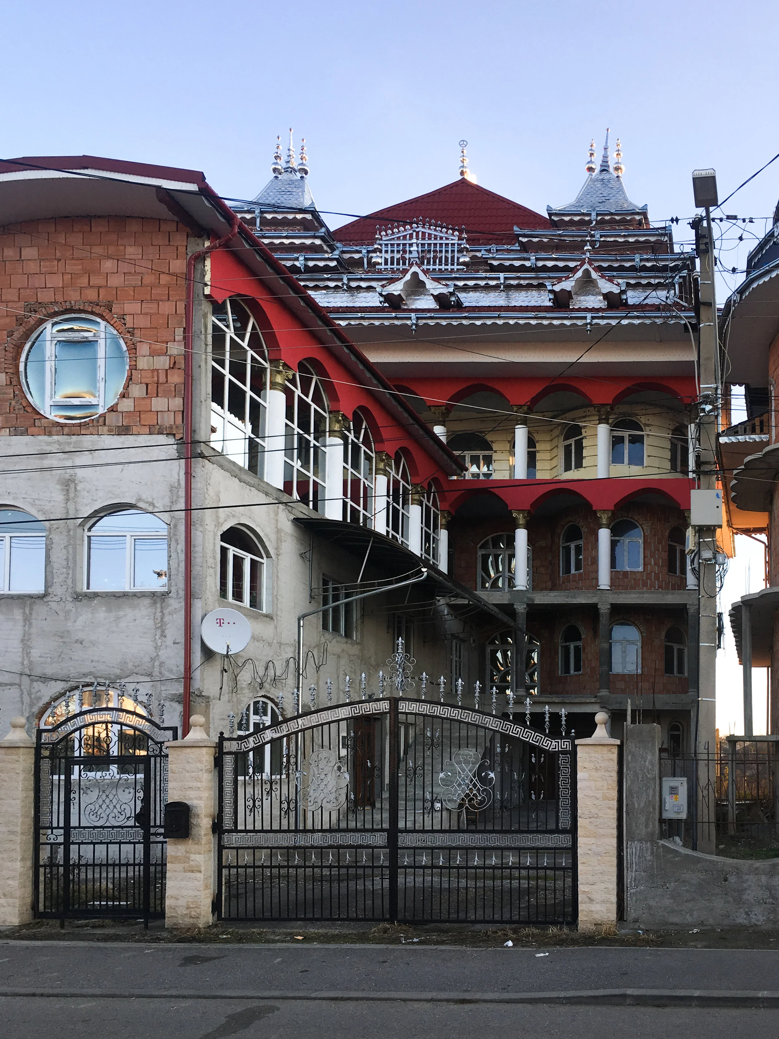 Gypsy Palaces in Romania