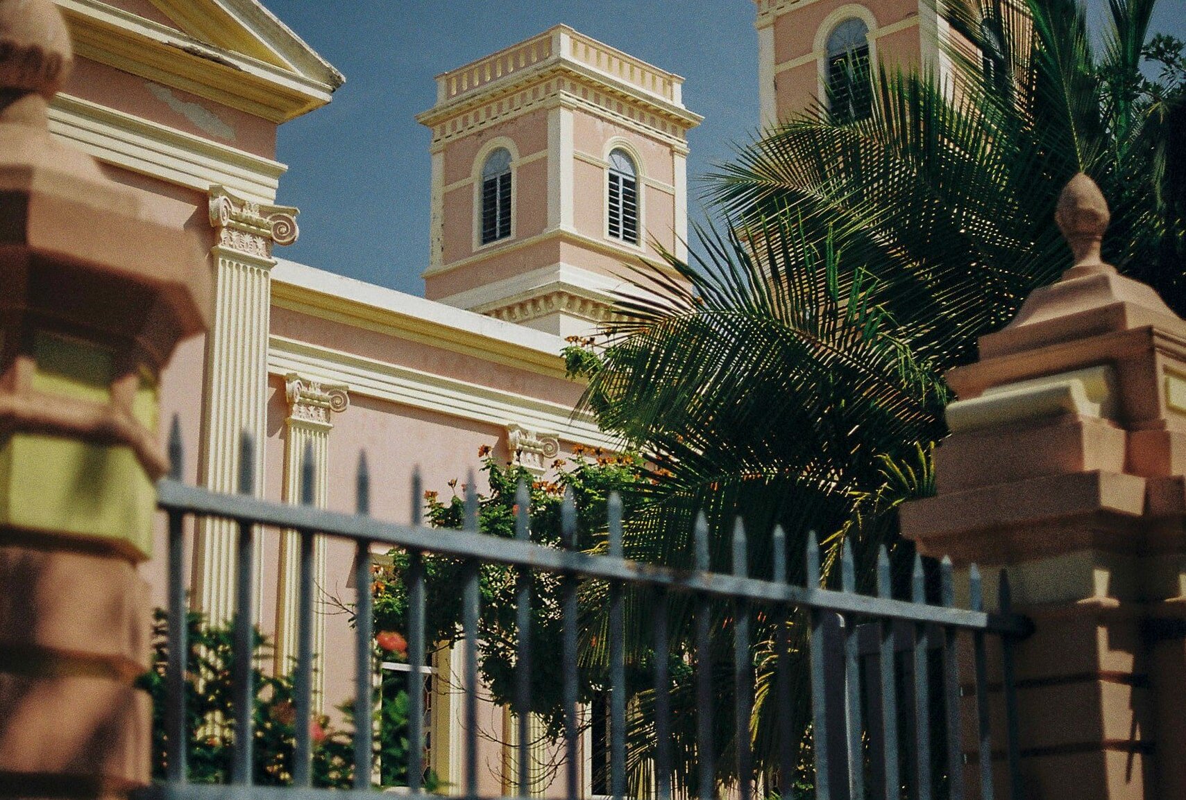 000011-min.jpg
